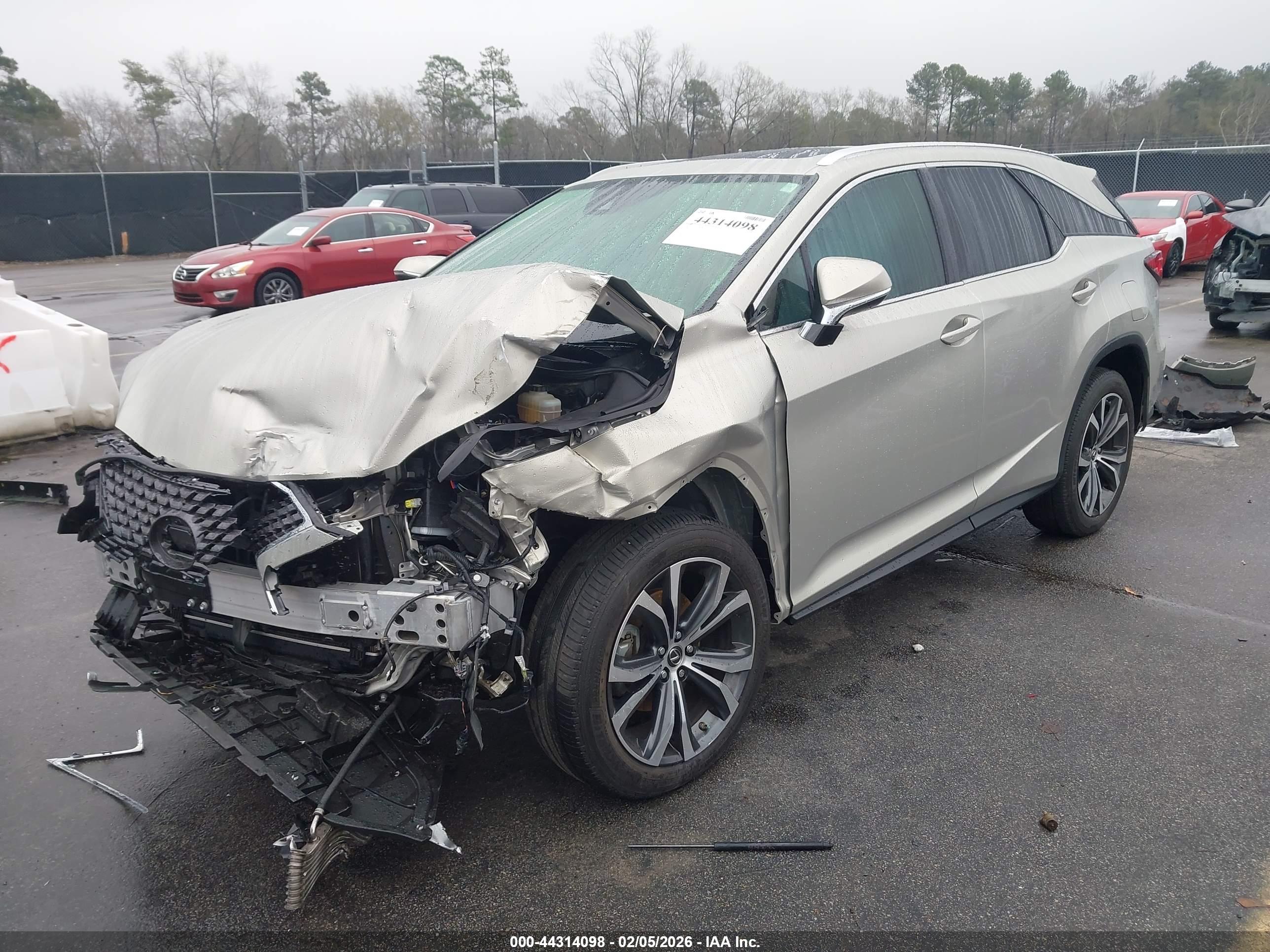 LEXUS RX image 2