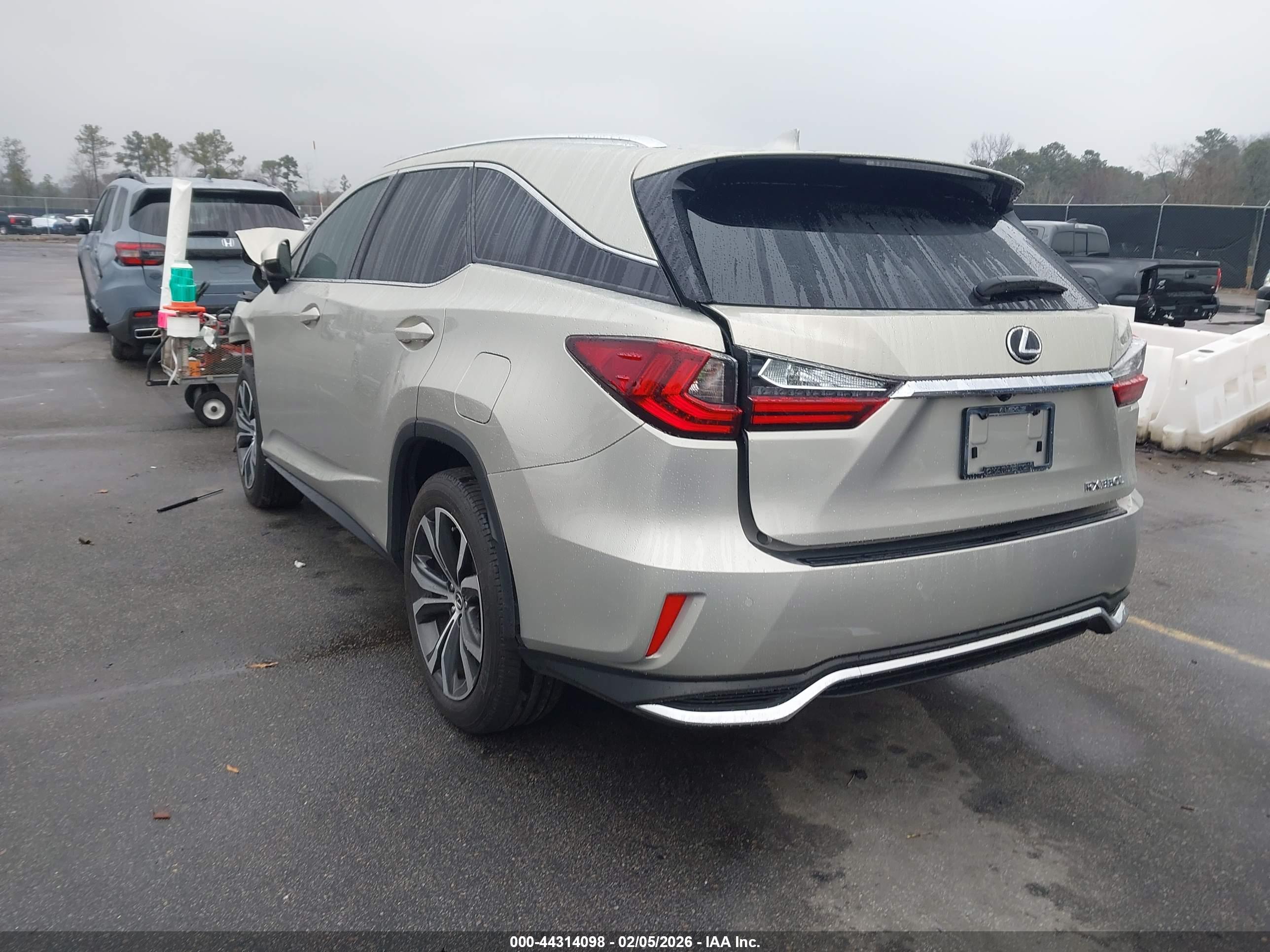 LEXUS RX image 3