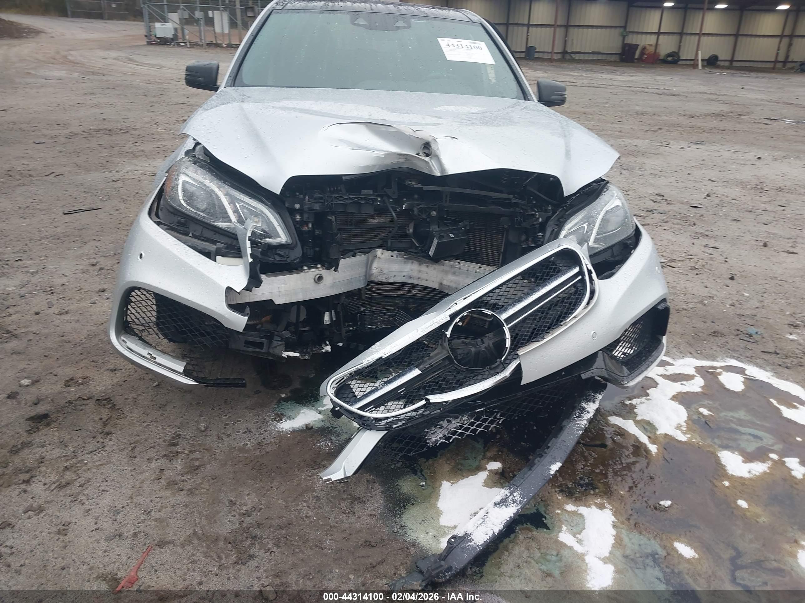 MERCEDES-BENZ E image 6