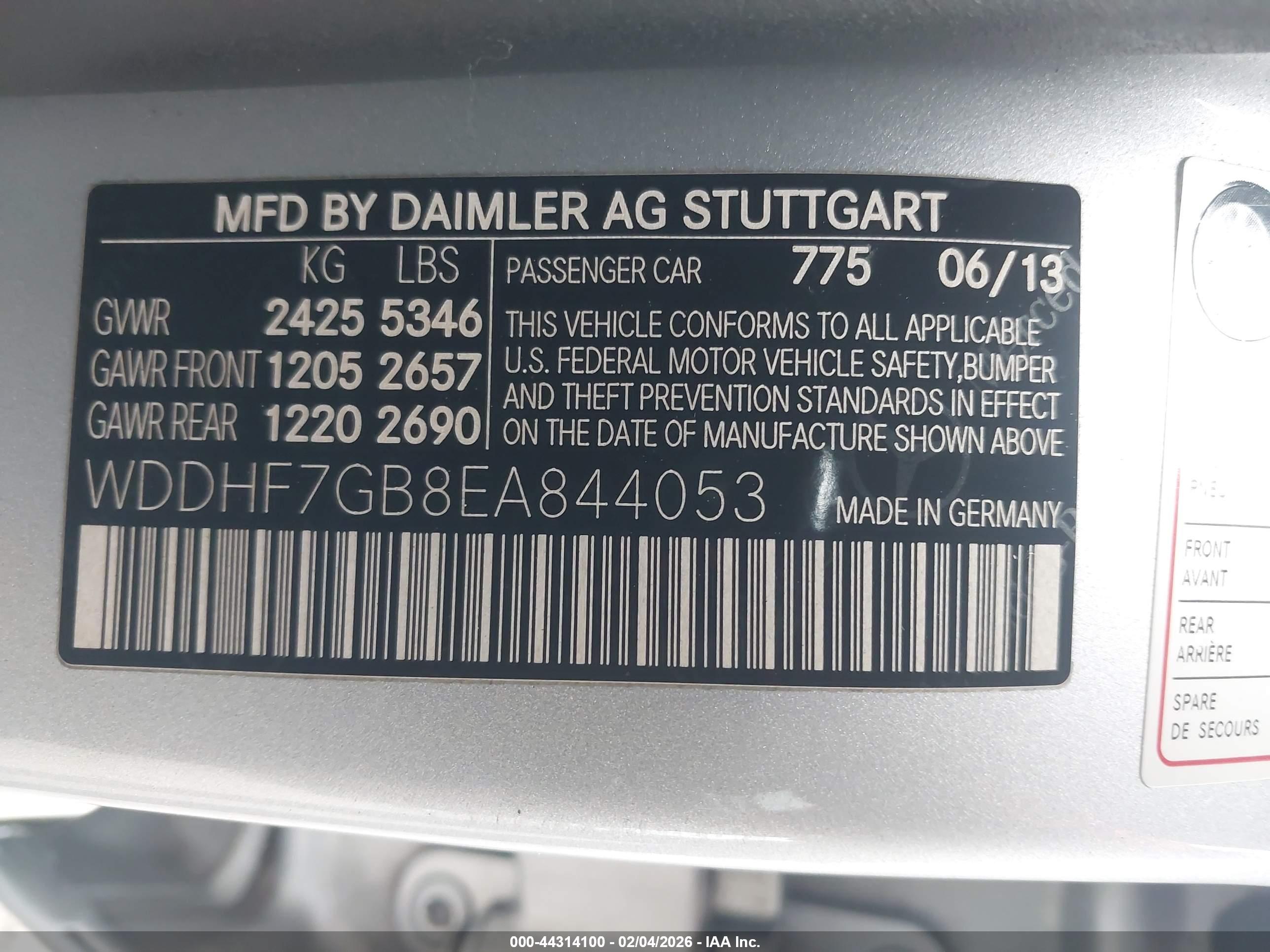 MERCEDES-BENZ E image 9