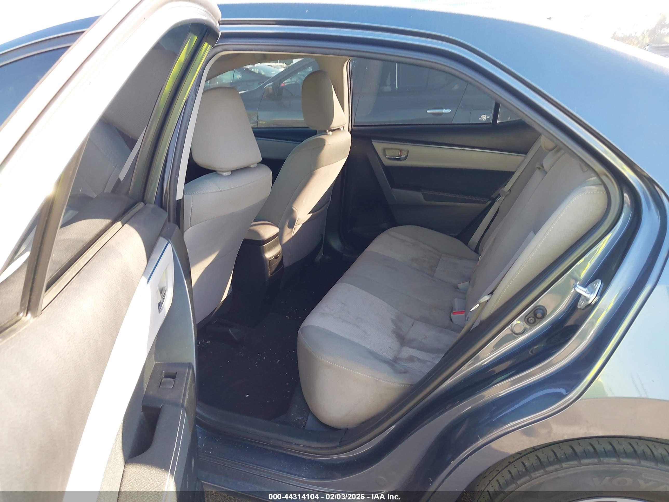 TOYOTA COROLLA image 8