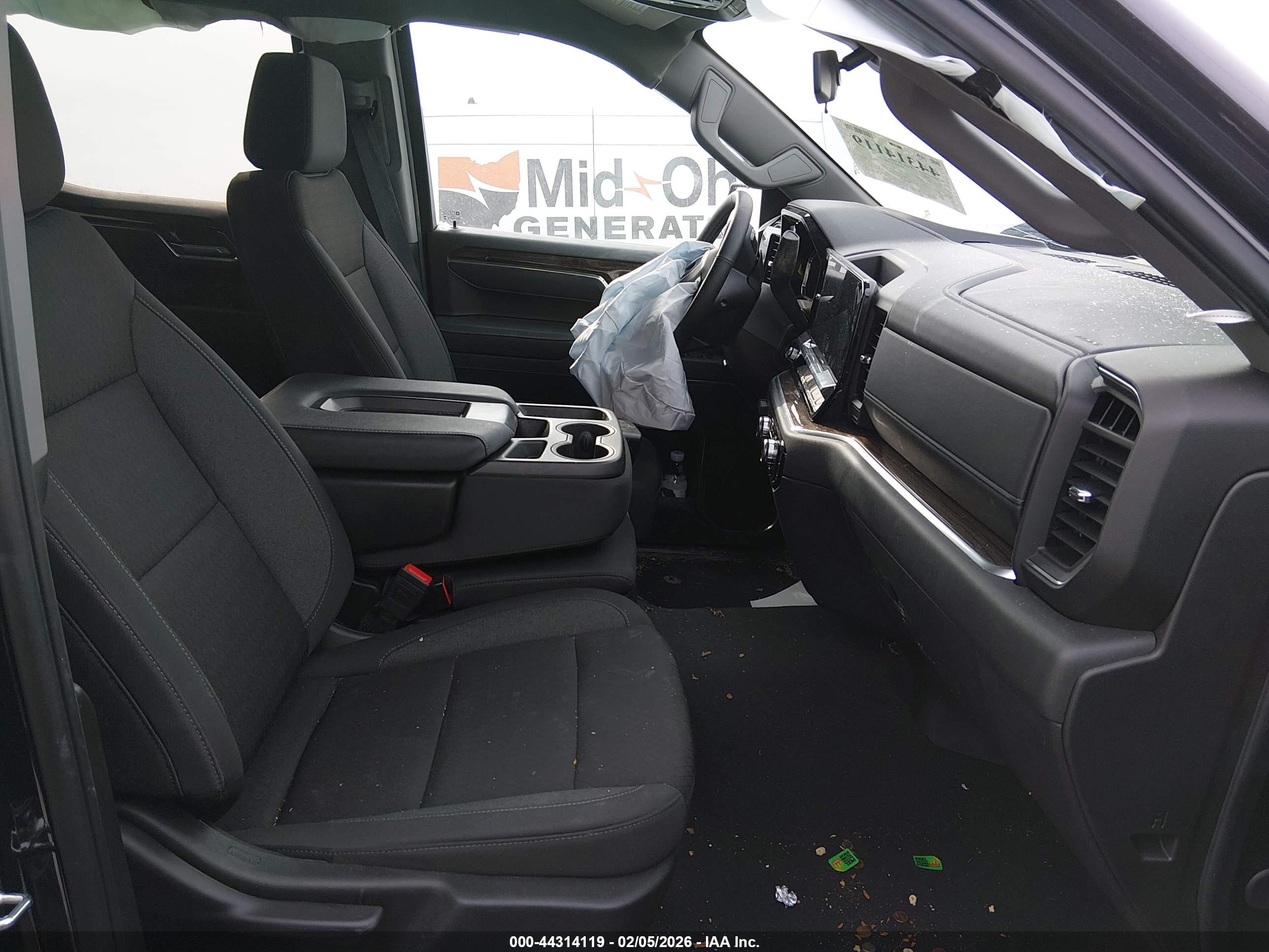 GMC SIERRA image 5