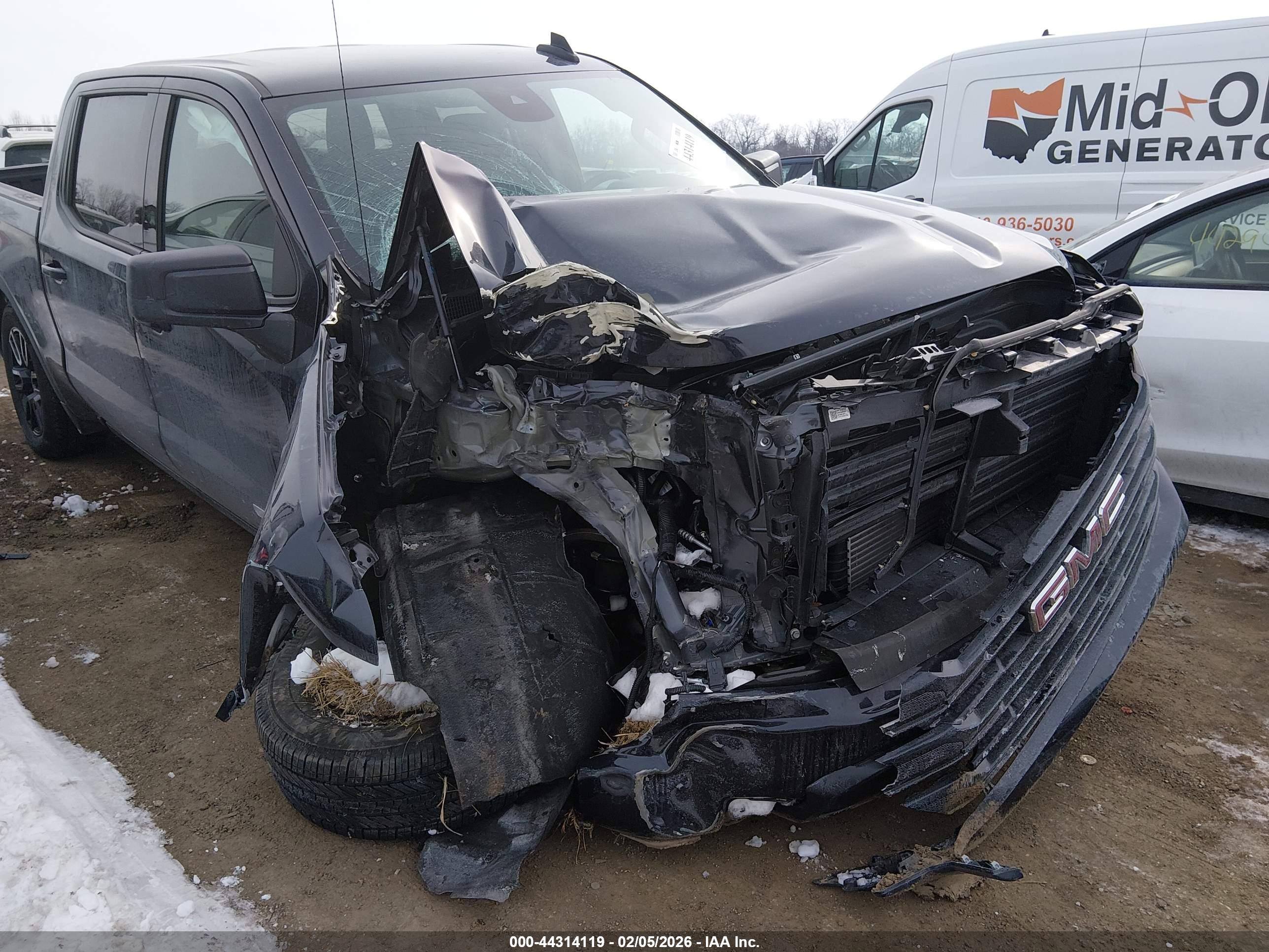 GMC SIERRA image 6