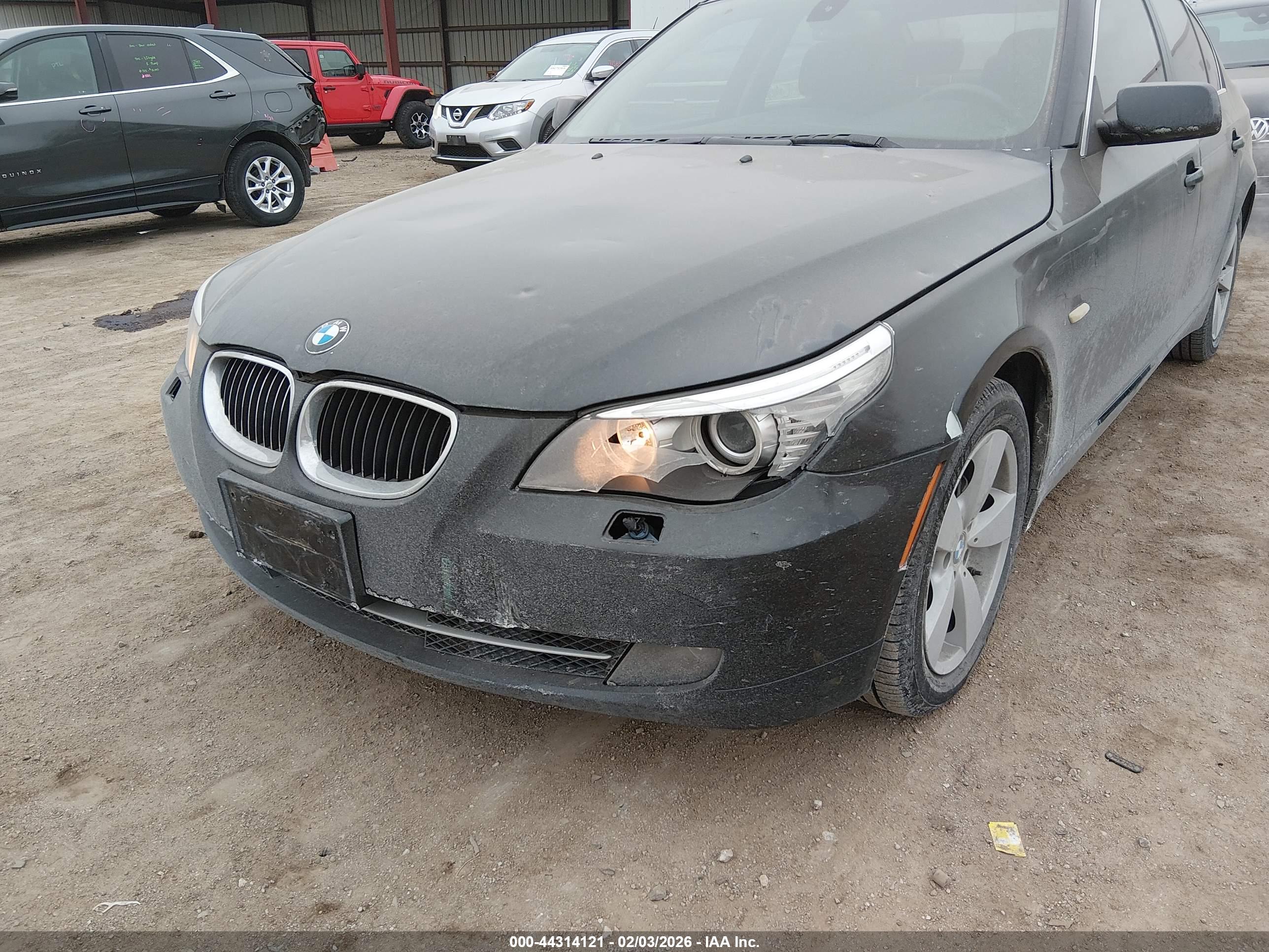 BMW 528XI image 6