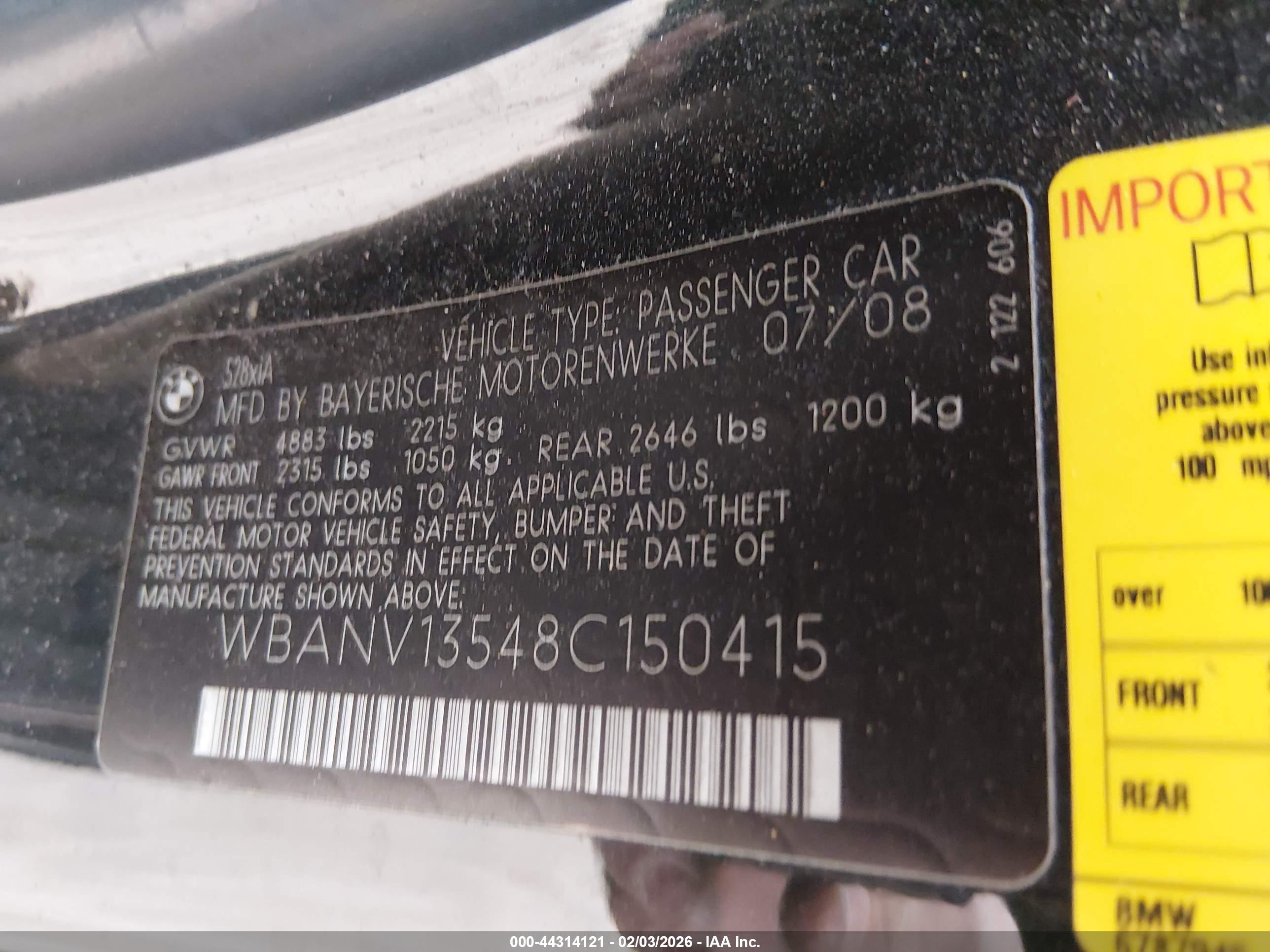 BMW 528XI image 9