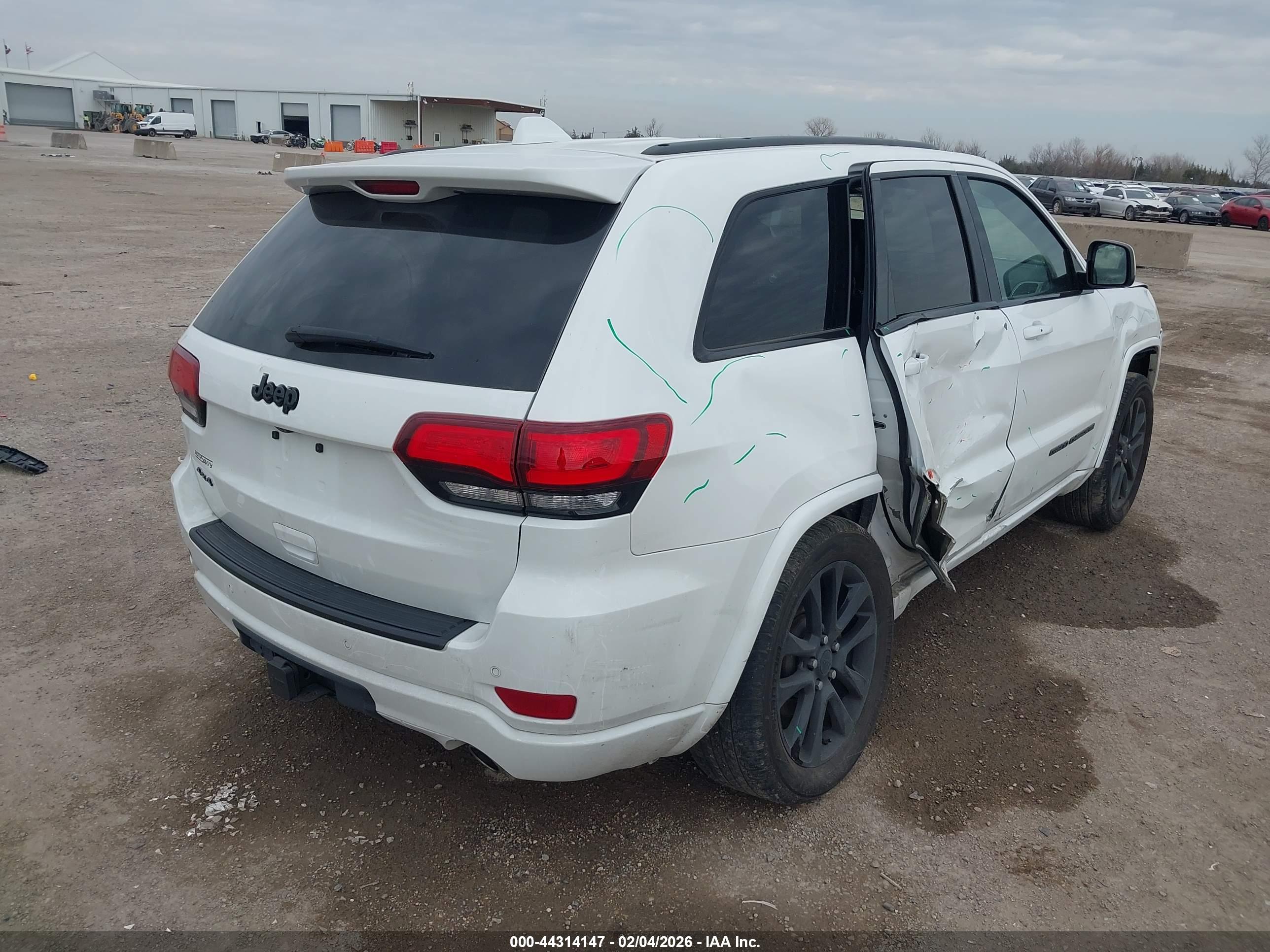 JEEP GRAND image 4