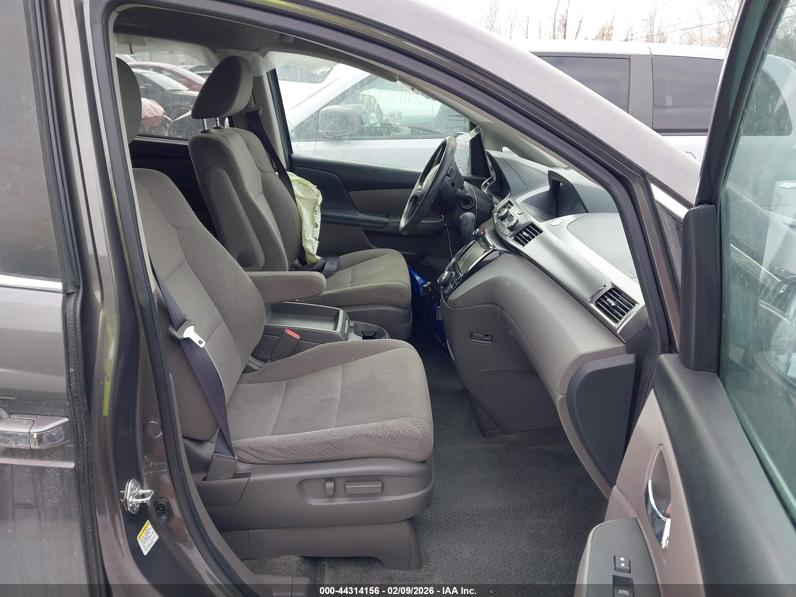HONDA ODYSSEY image 5