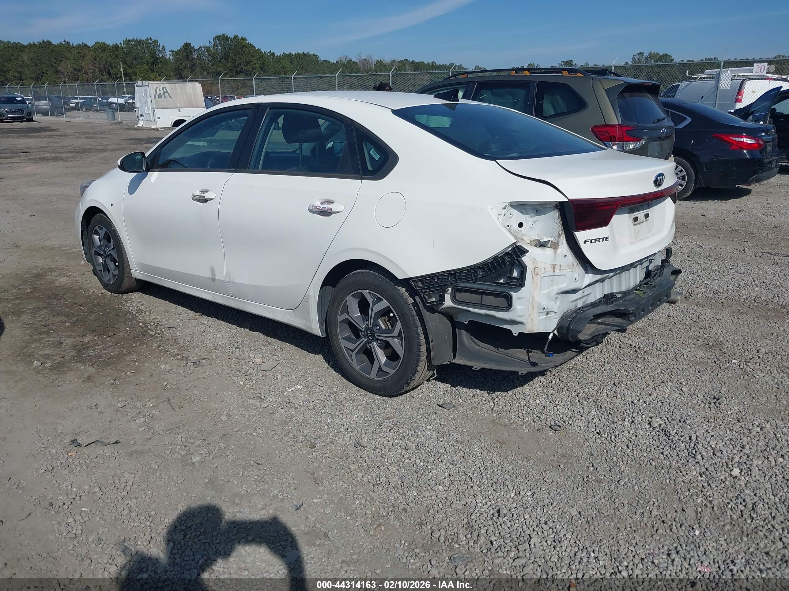 KIA FORTE image 3