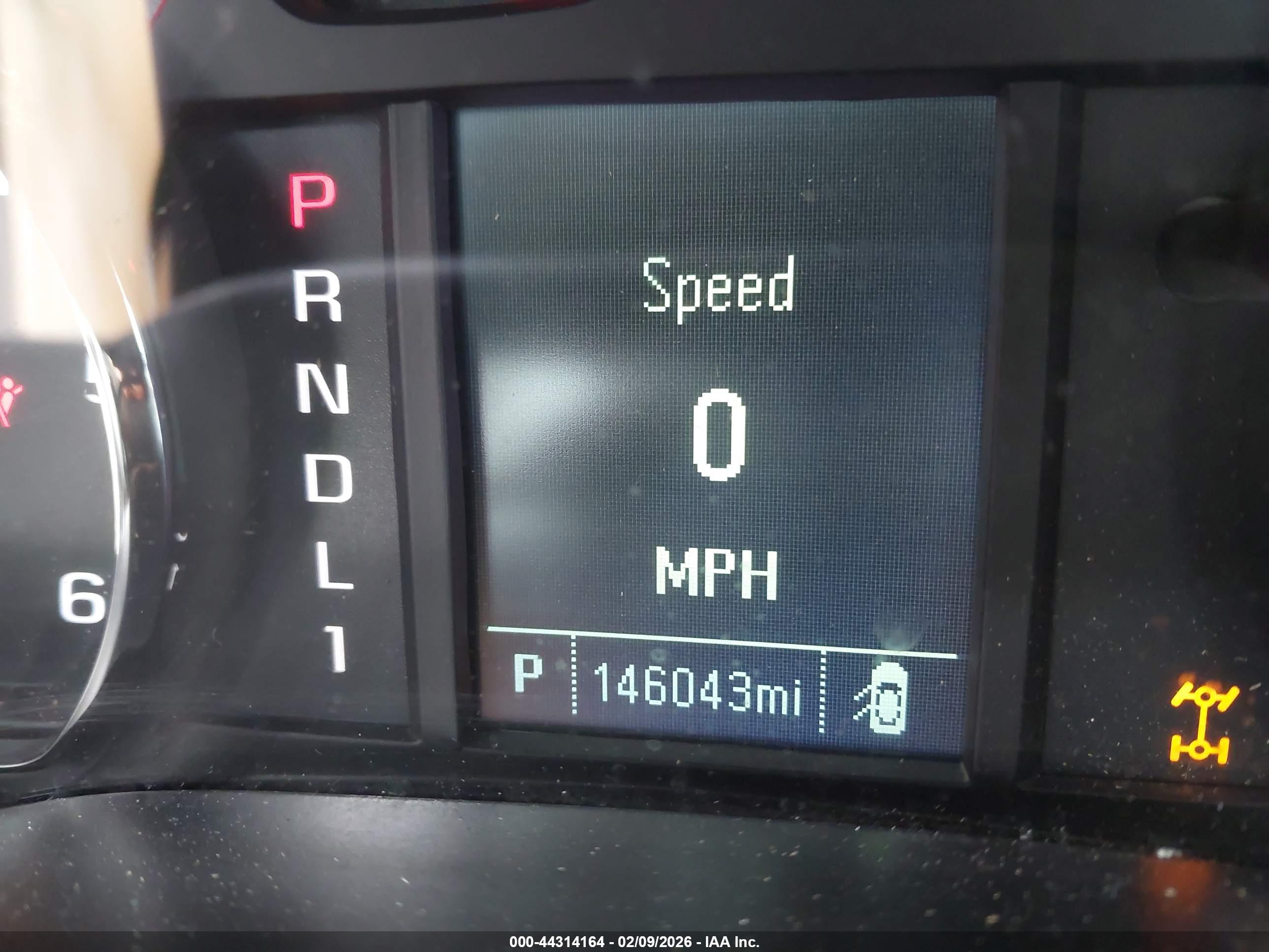 CHEVROLET SILVERADO image 6