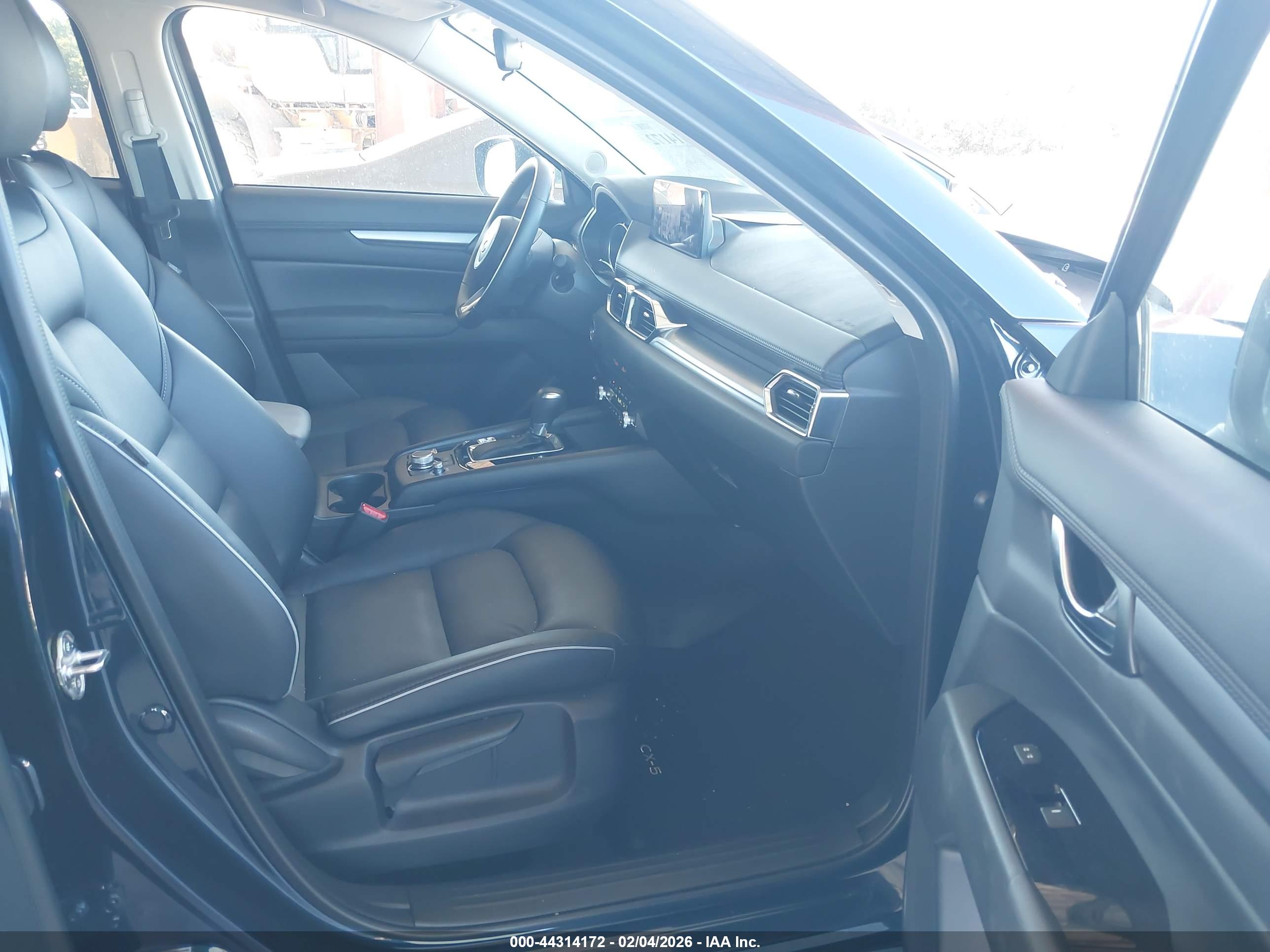 MAZDA CX-5 image 5