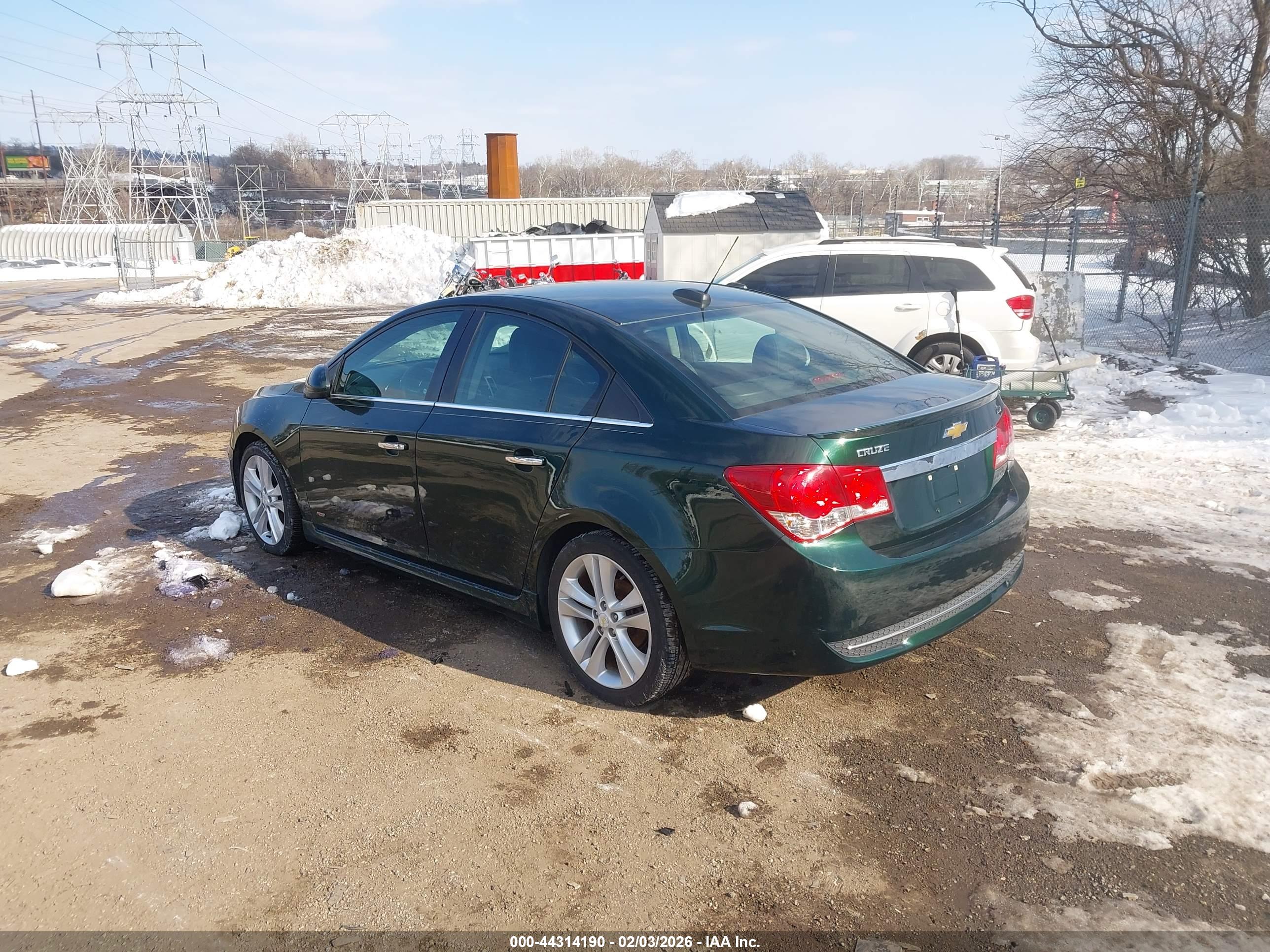 CHEVROLET CRUZE image 3