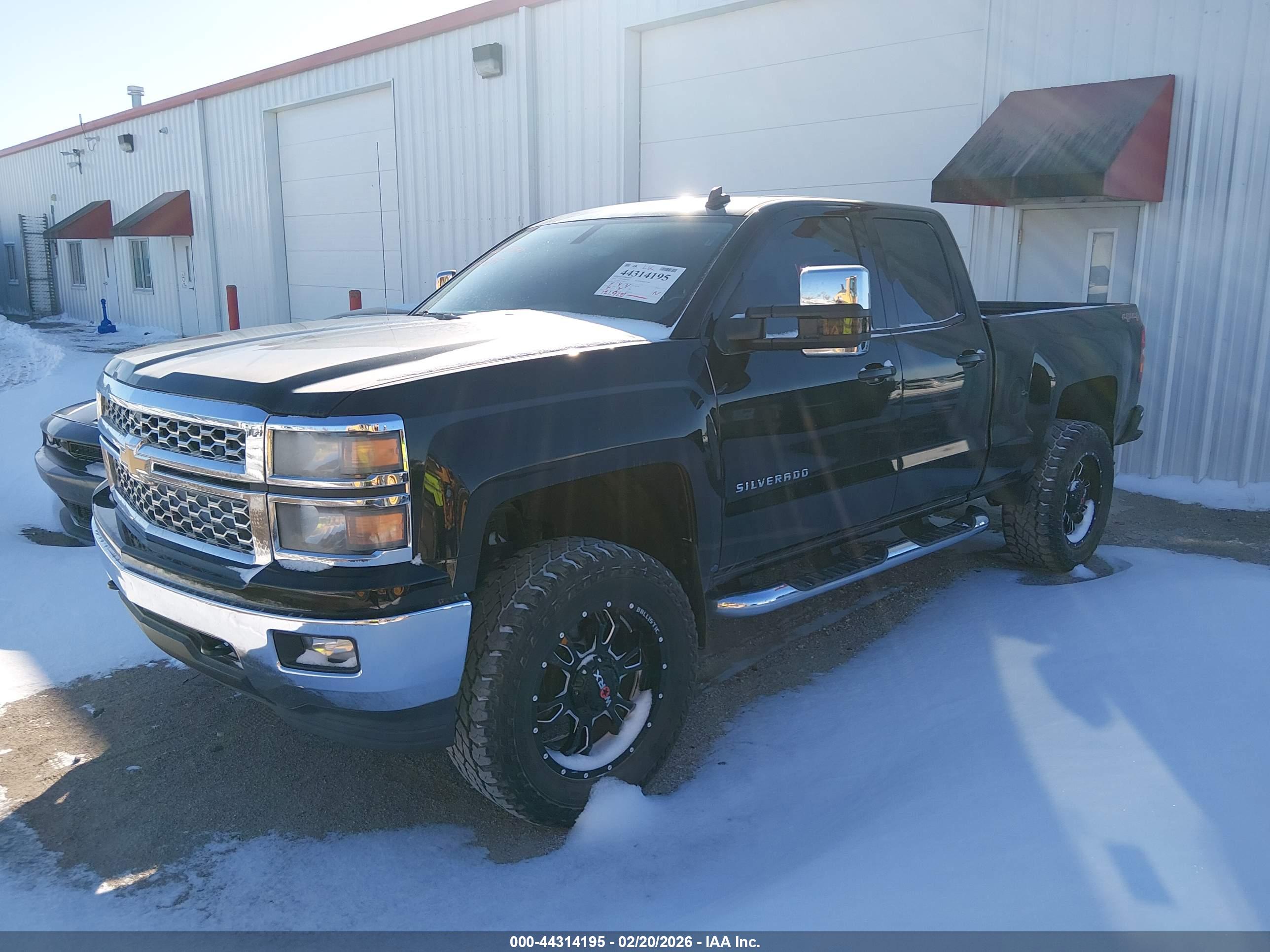 CHEVROLET SILVERADO image 2