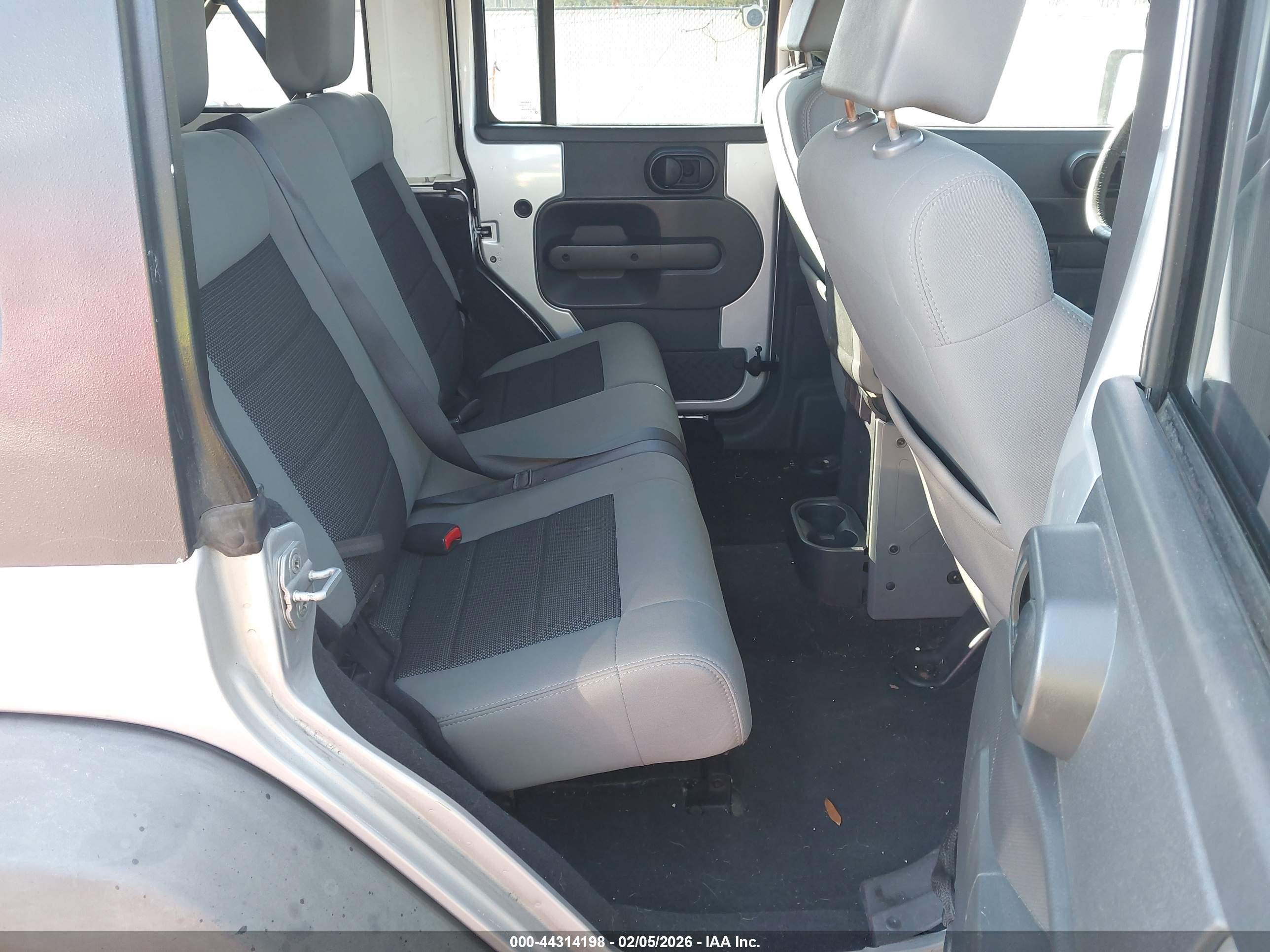 JEEP WRANGLER image 8