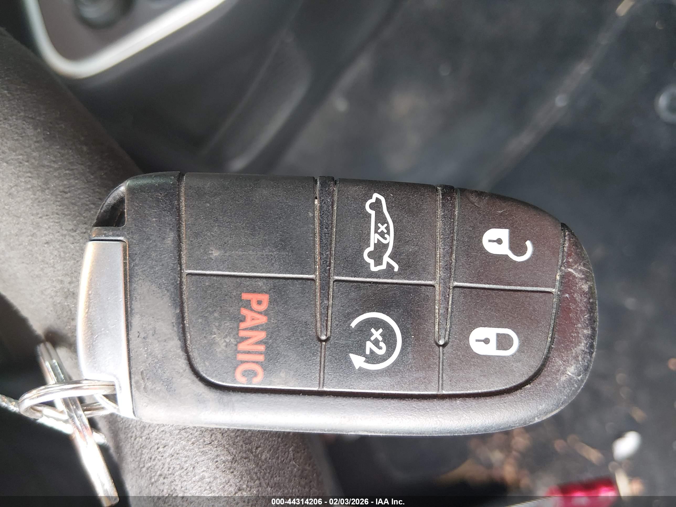 DODGE CHALLENGER image 11