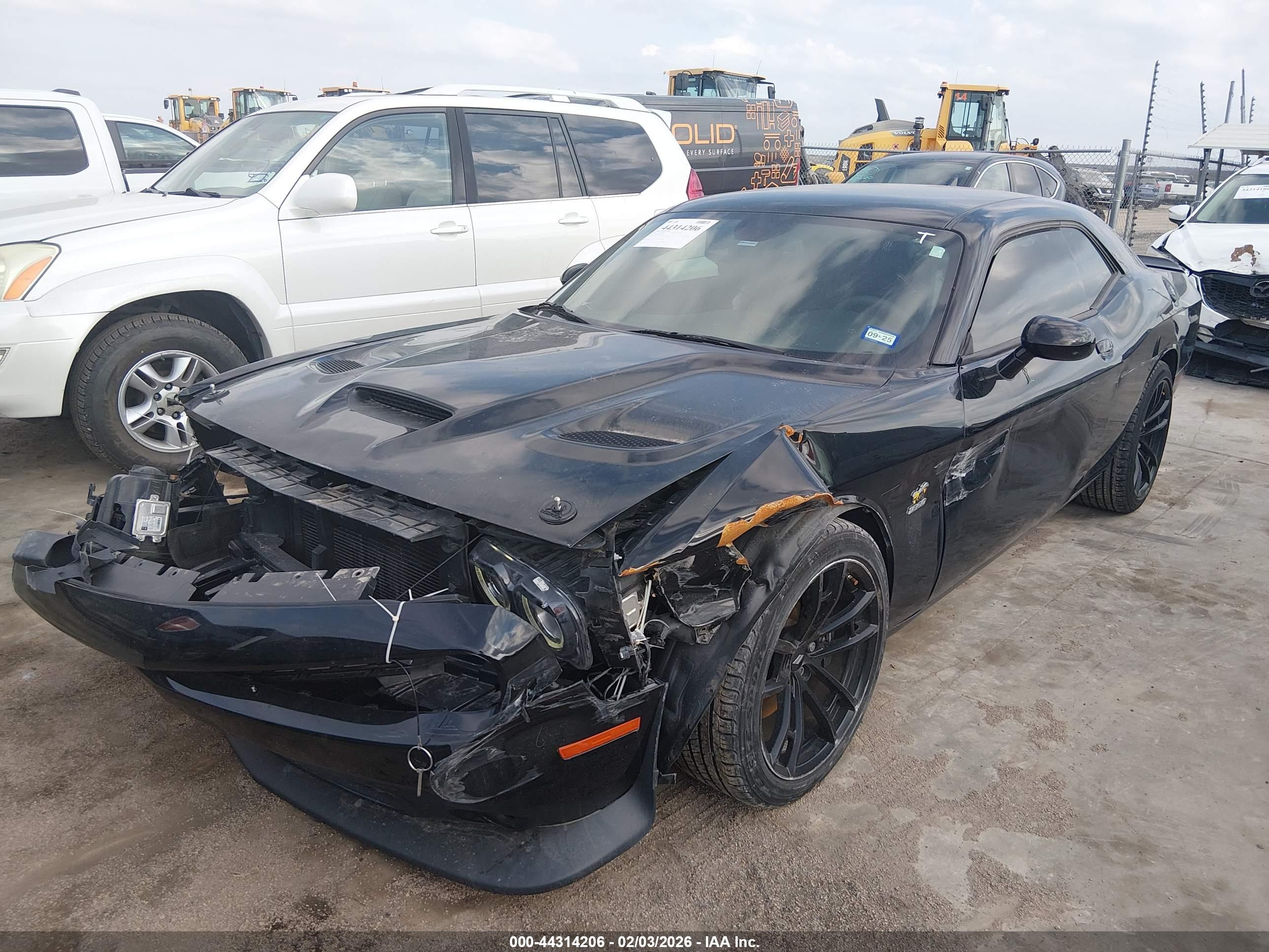 DODGE CHALLENGER image 2