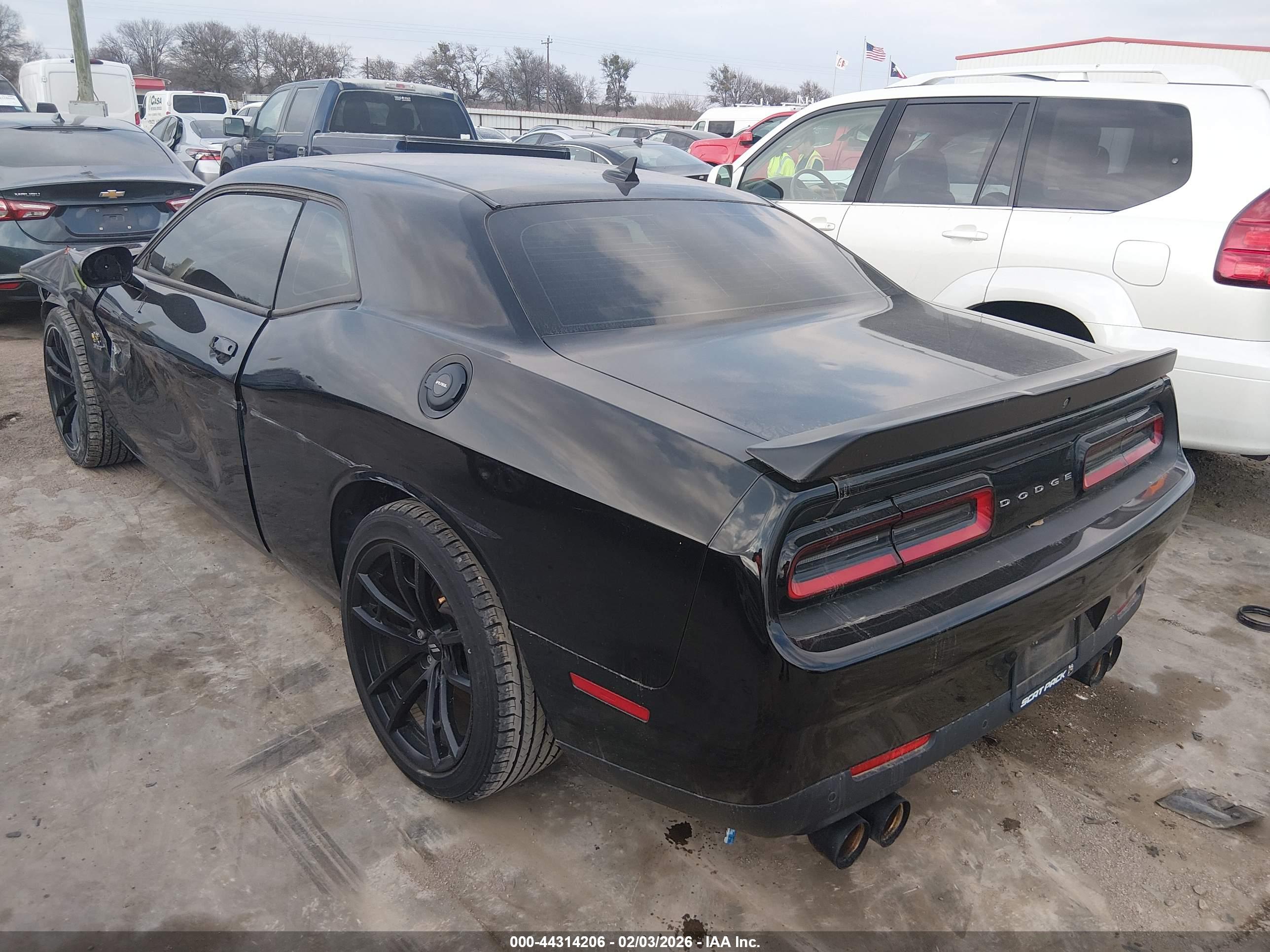 DODGE CHALLENGER image 3
