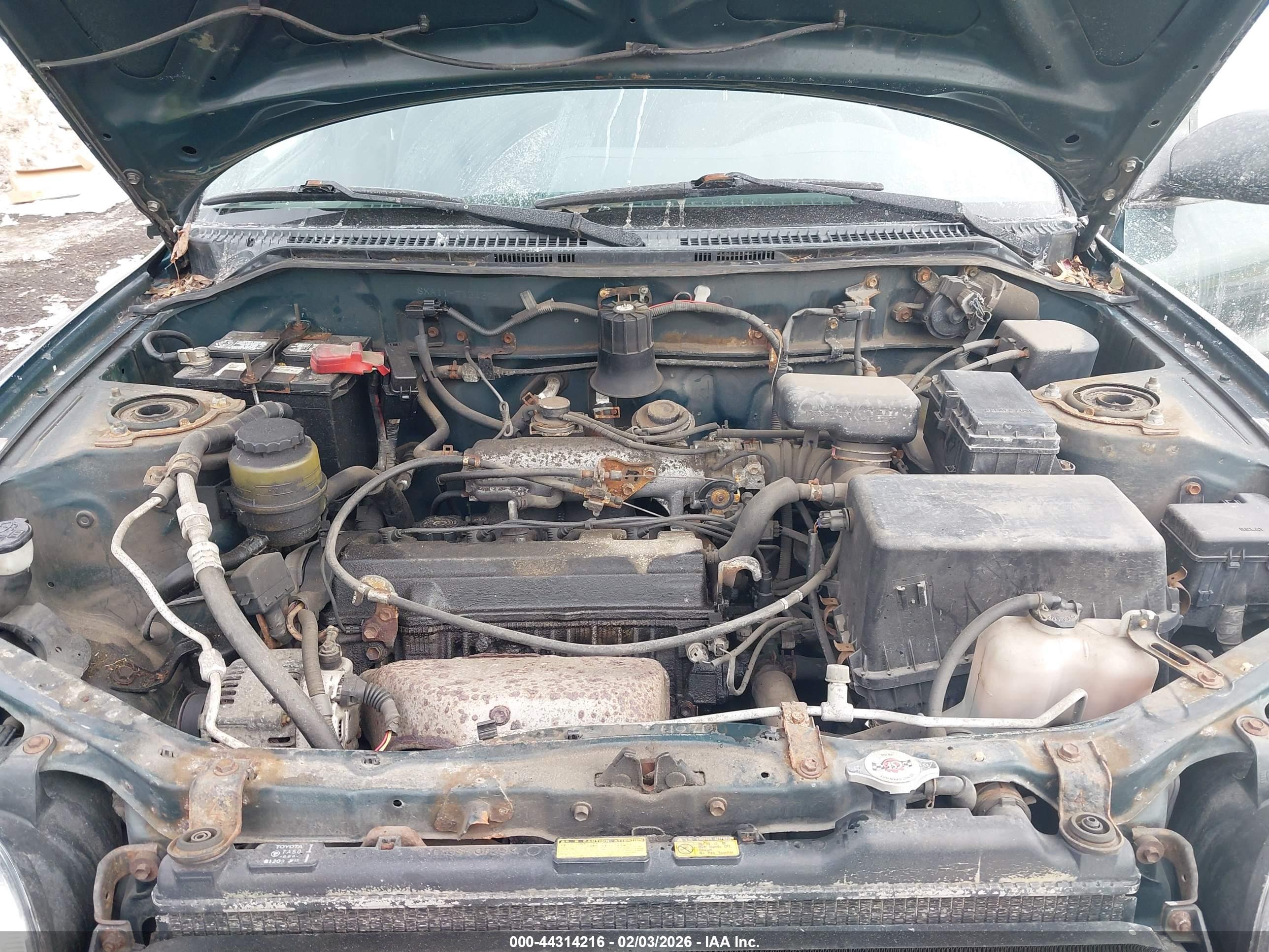 TOYOTA RAV4 image 10
