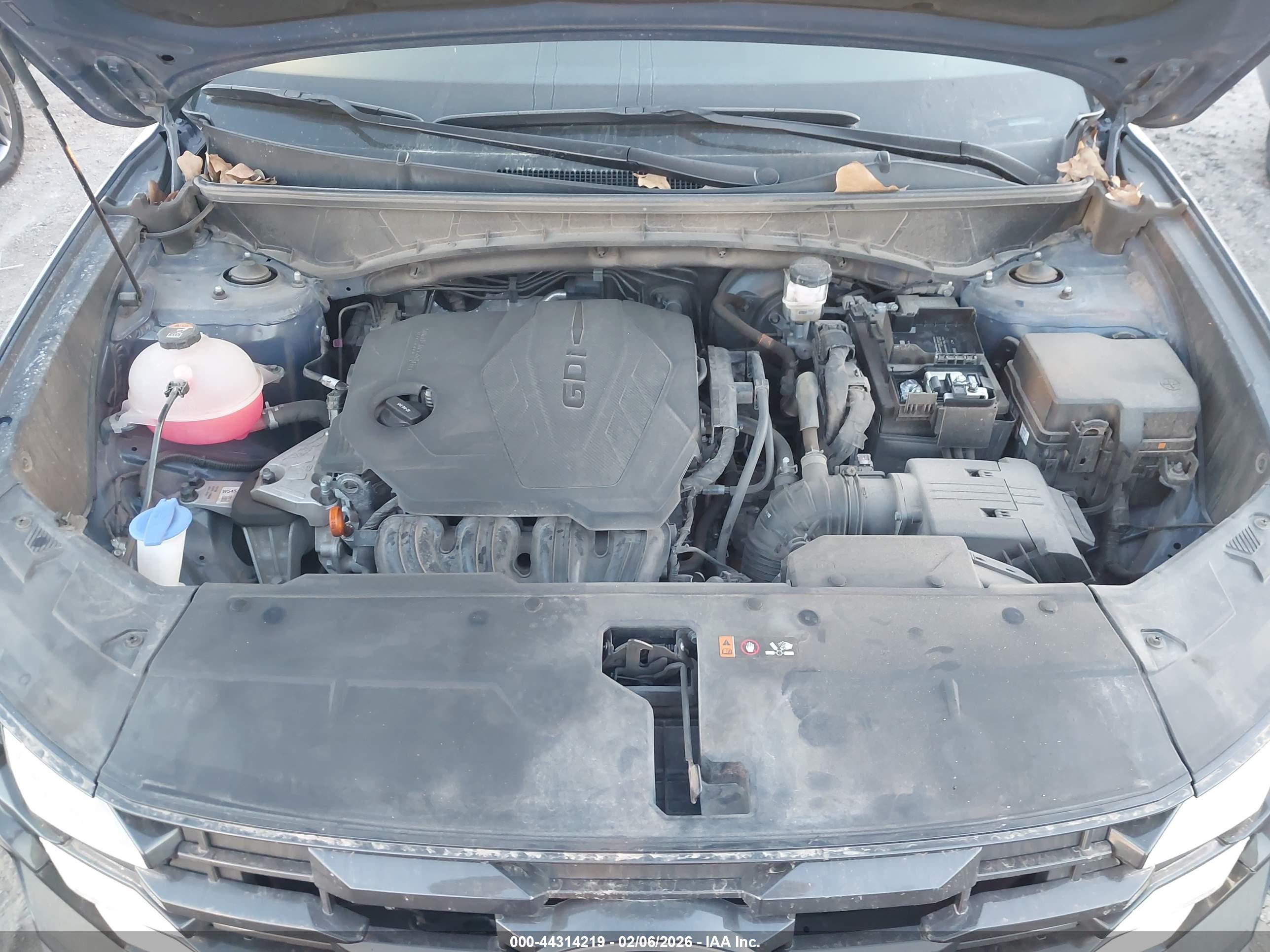 HYUNDAI TUCSON image 10