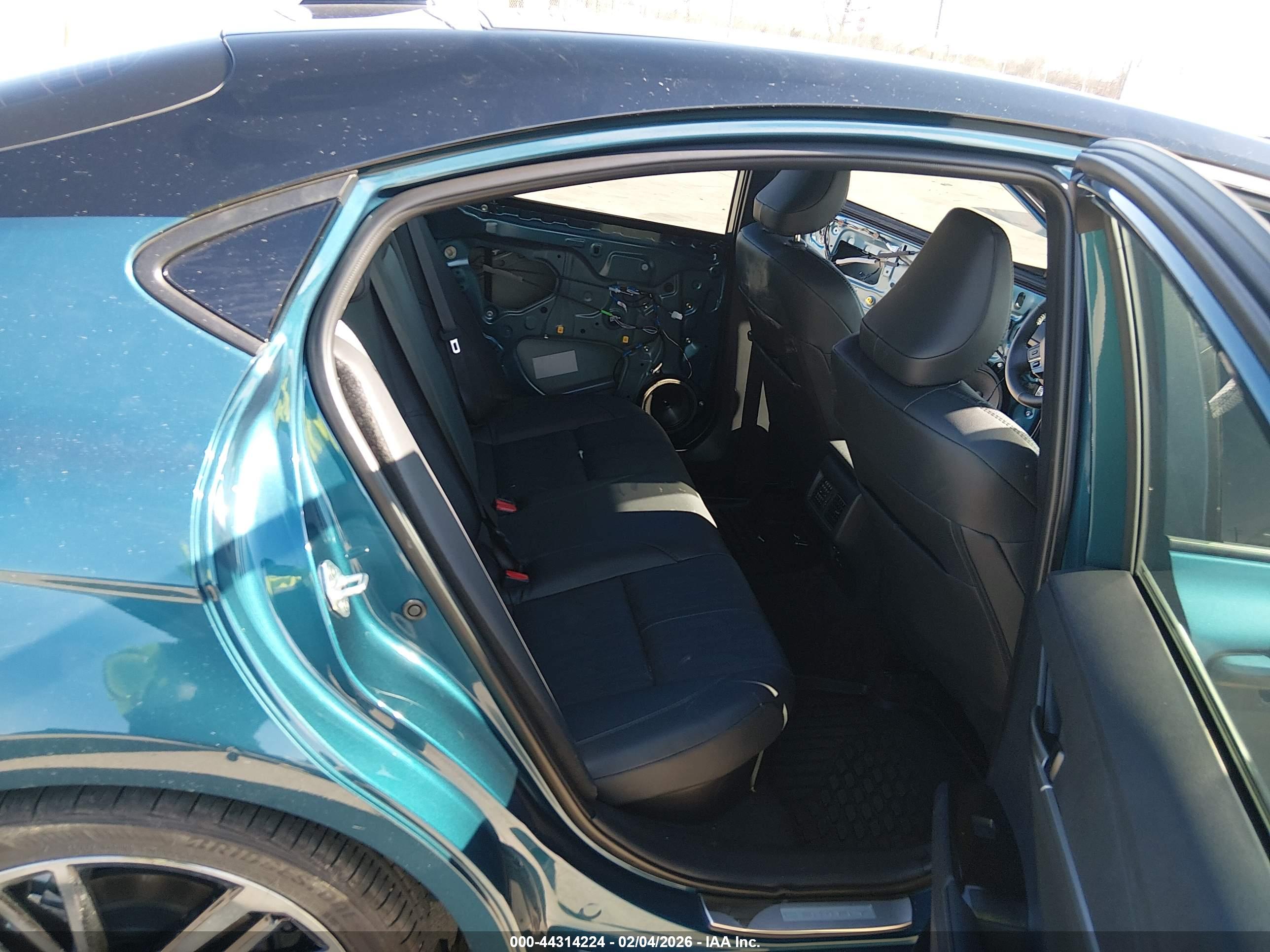 TOYOTA CAMRY image 8