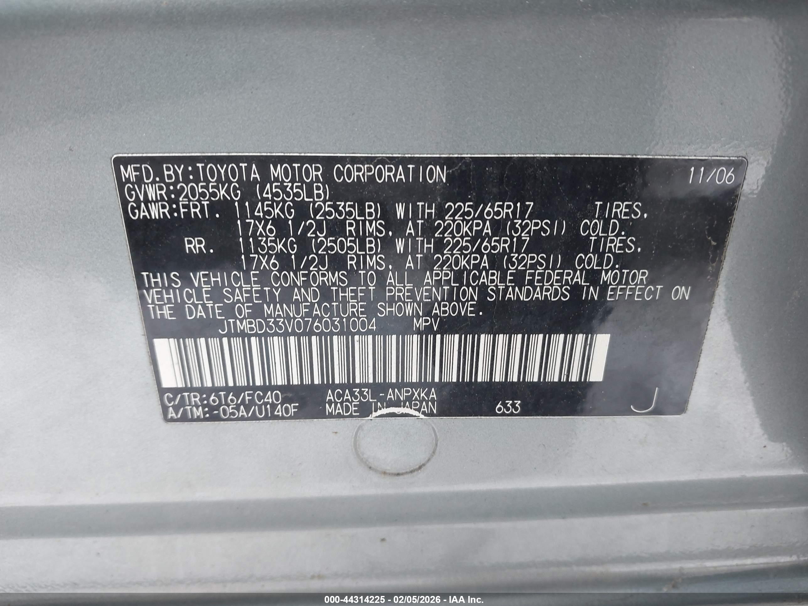 TOYOTA RAV4 image 9