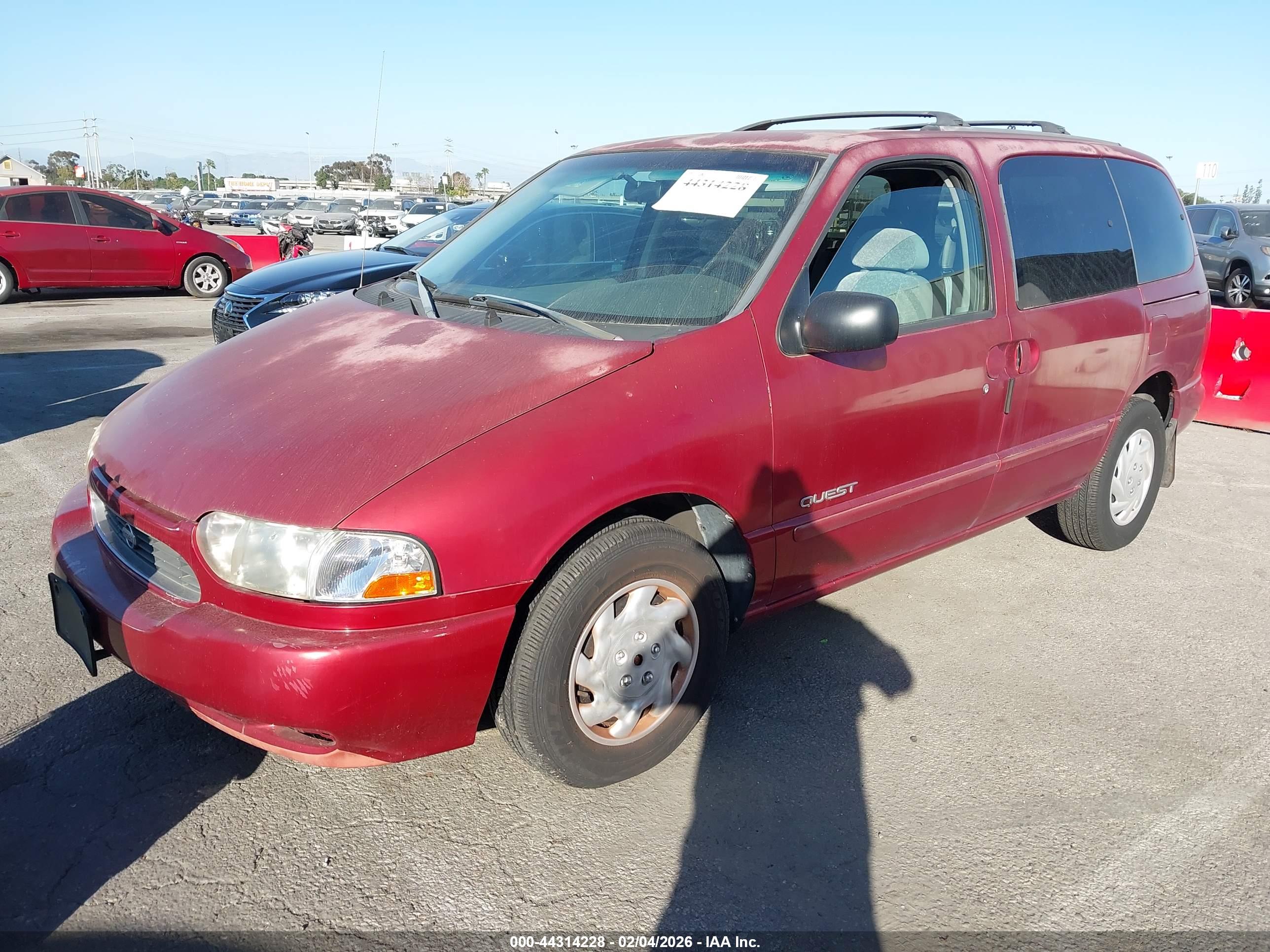 NISSAN QUEST image 2