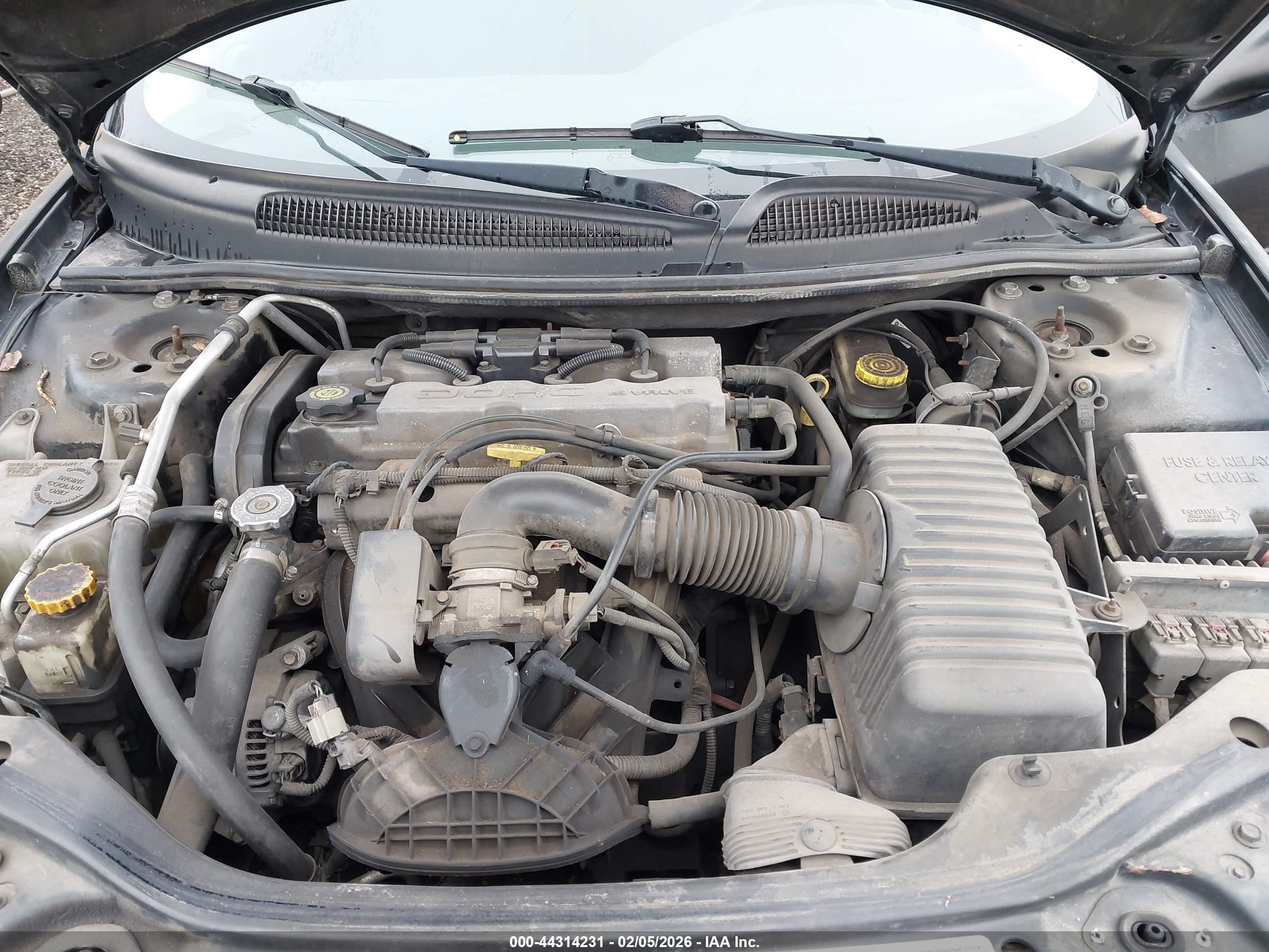 DODGE STRATUS image 10