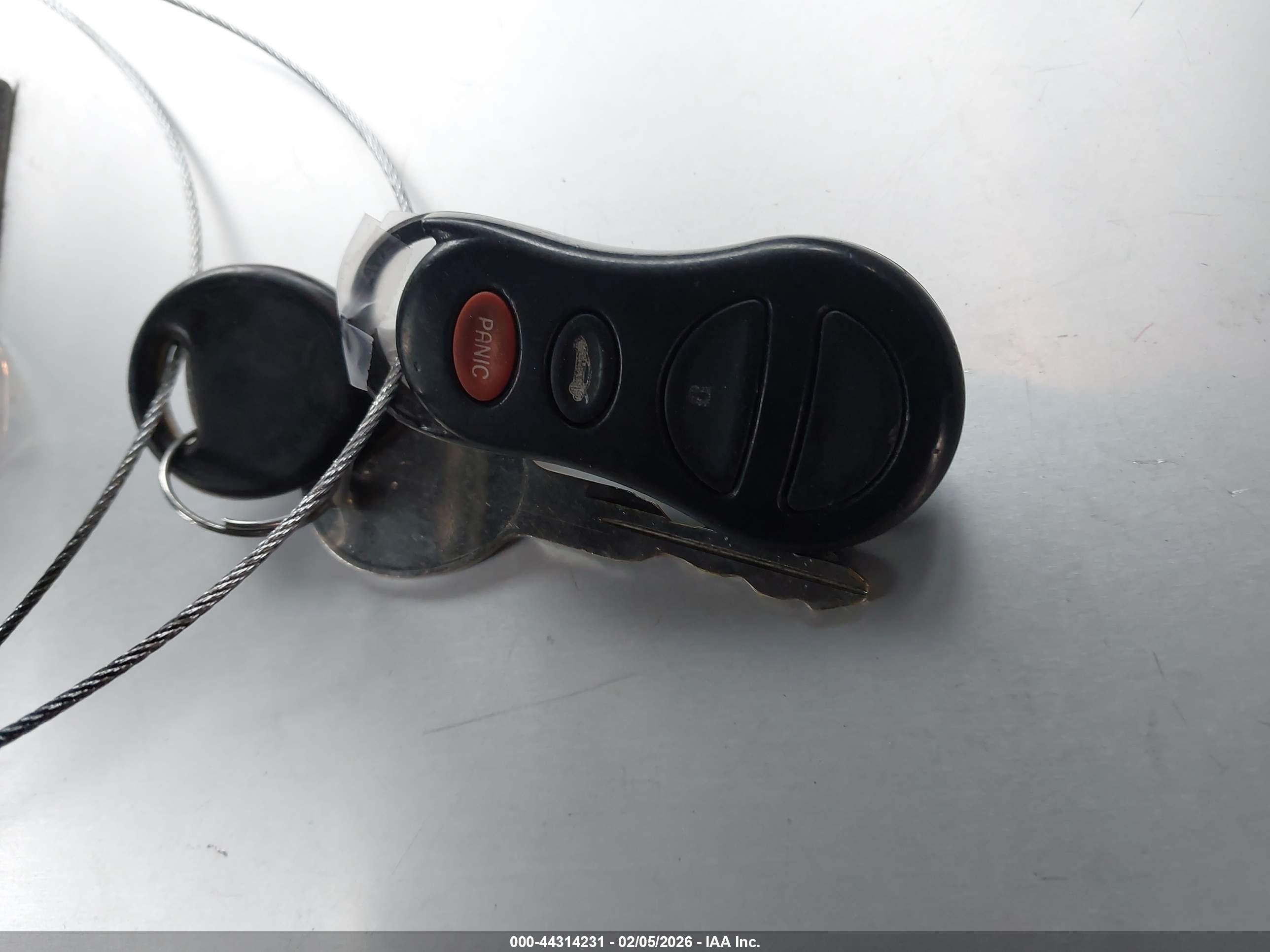 DODGE STRATUS image 11