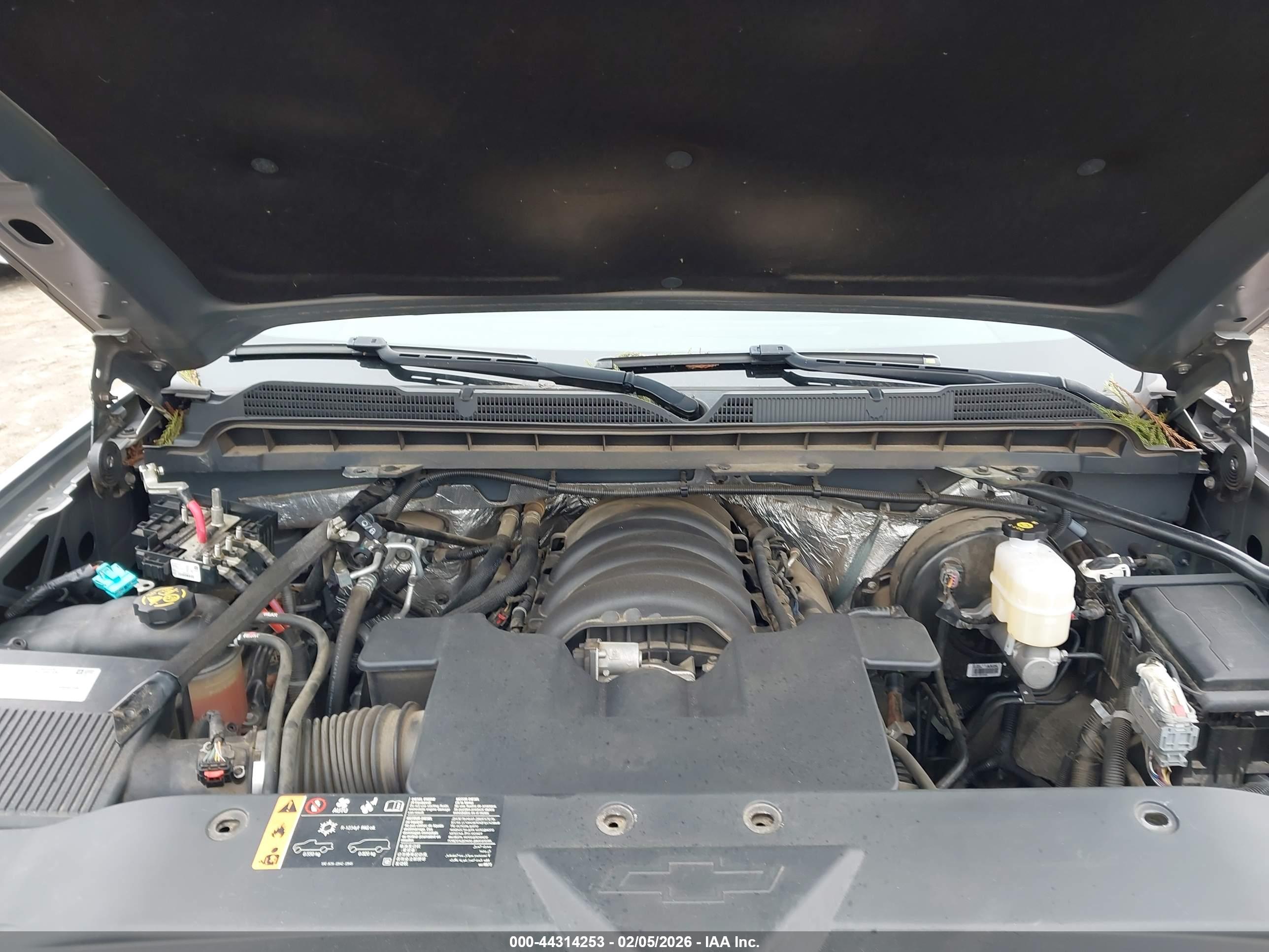 CHEVROLET SILVERADO image 10