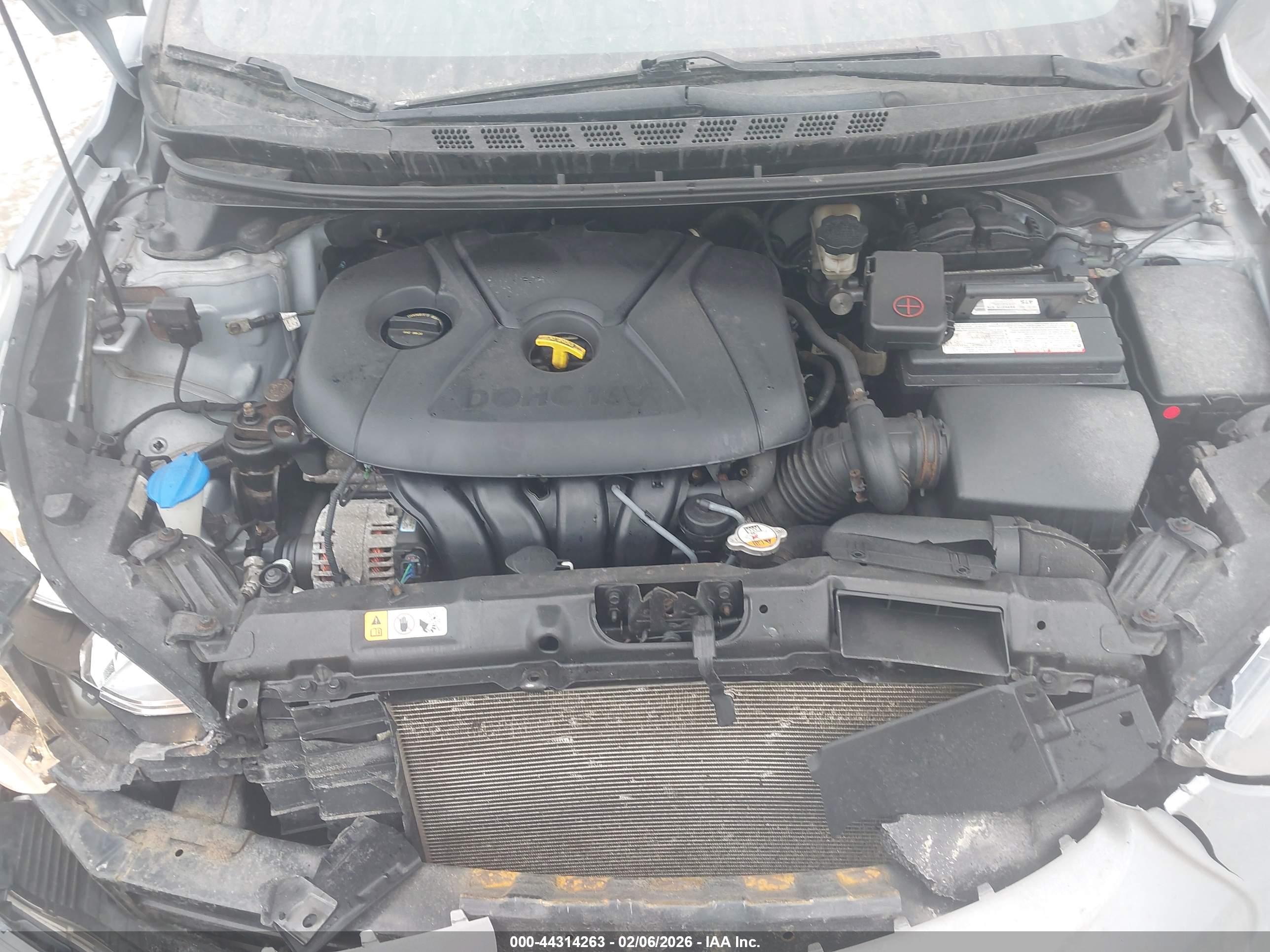 HYUNDAI ELANTRA image 10