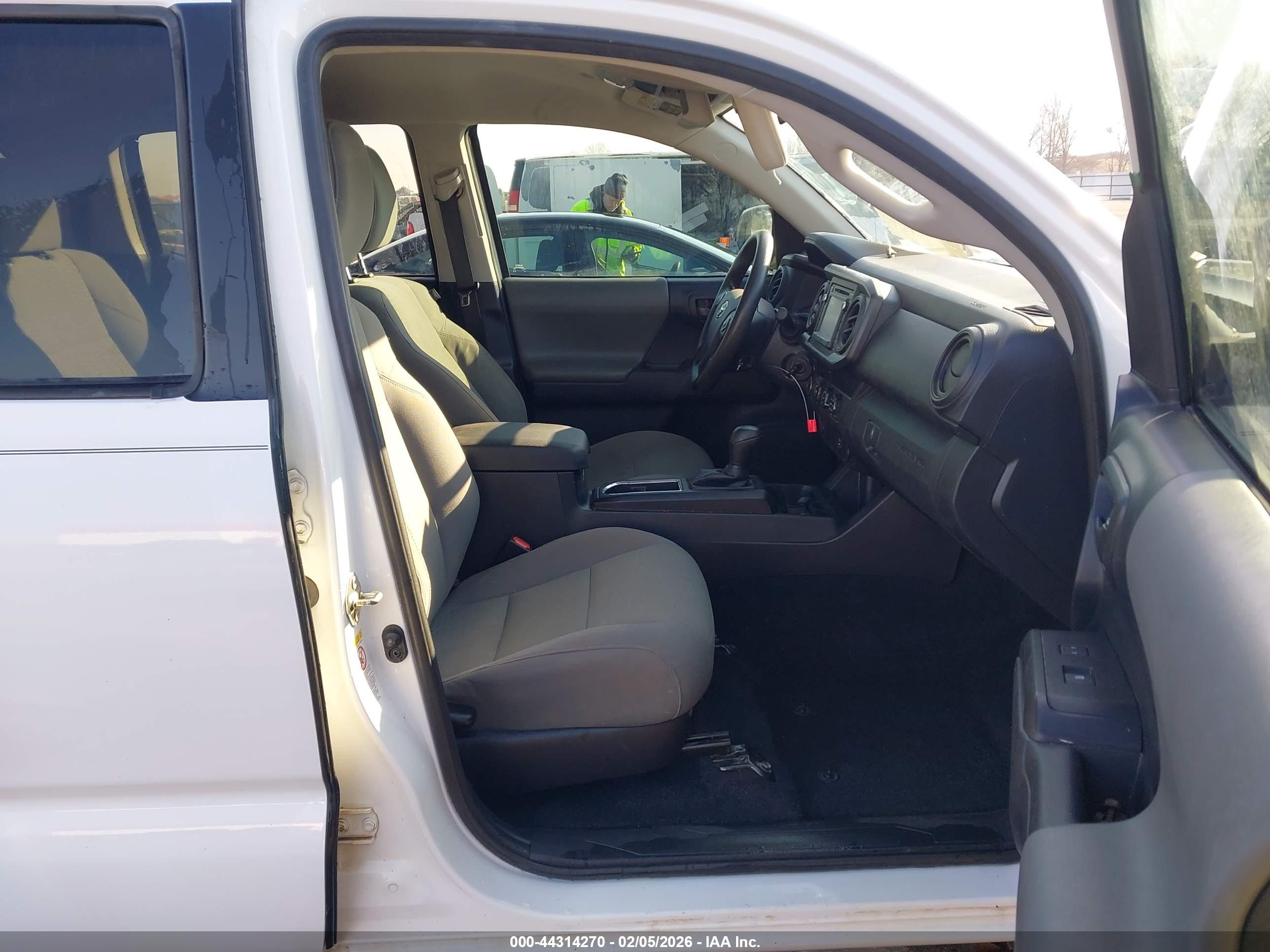 TOYOTA TACOMA image 5