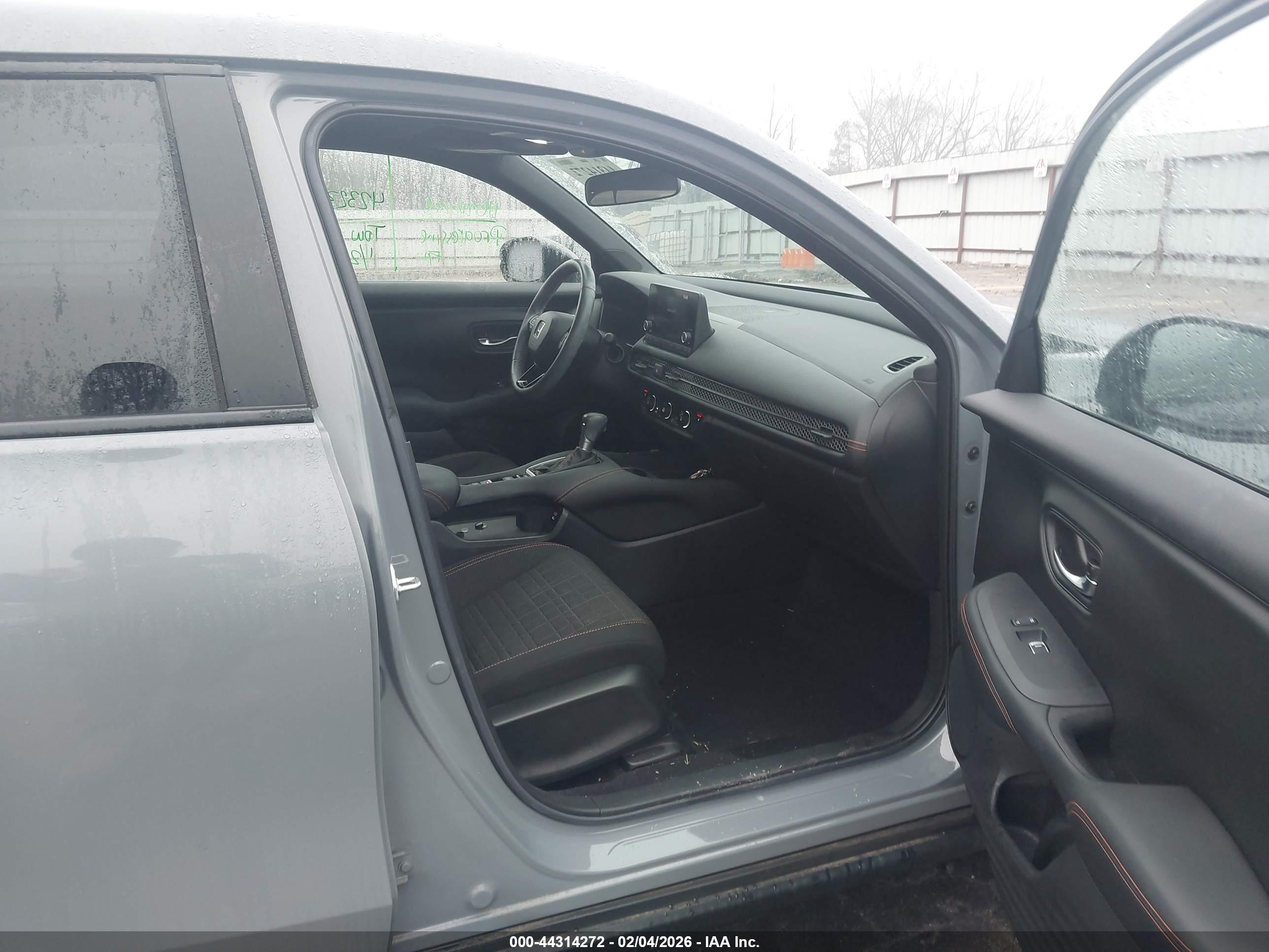 HONDA HR-V image 5