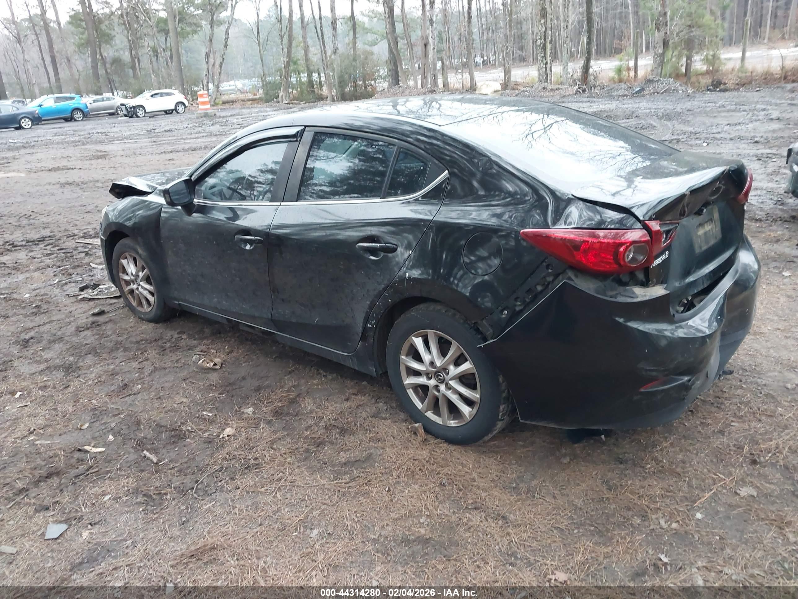 MAZDA MAZDA3 image 3