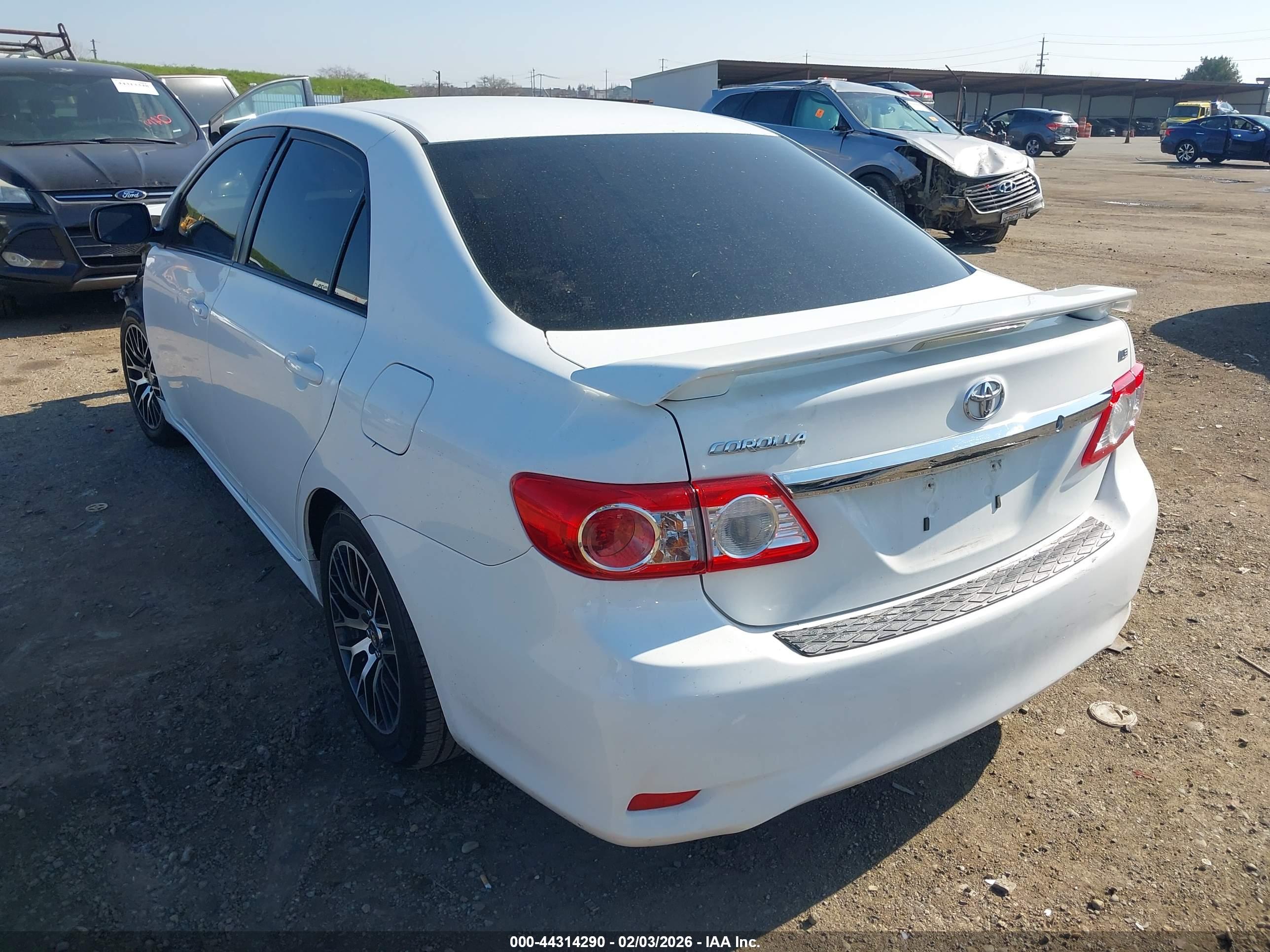 TOYOTA COROLLA image 3