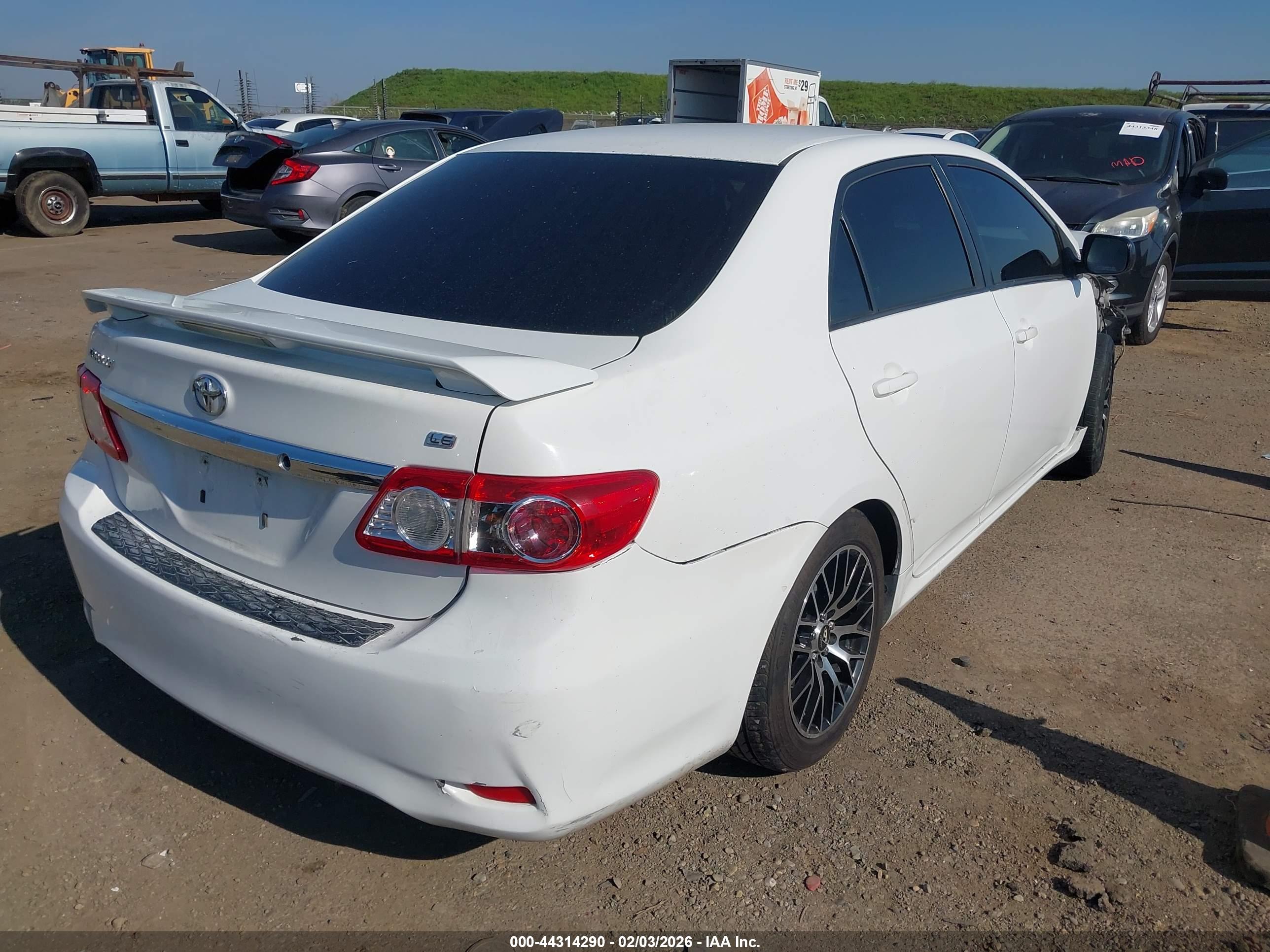 TOYOTA COROLLA image 4