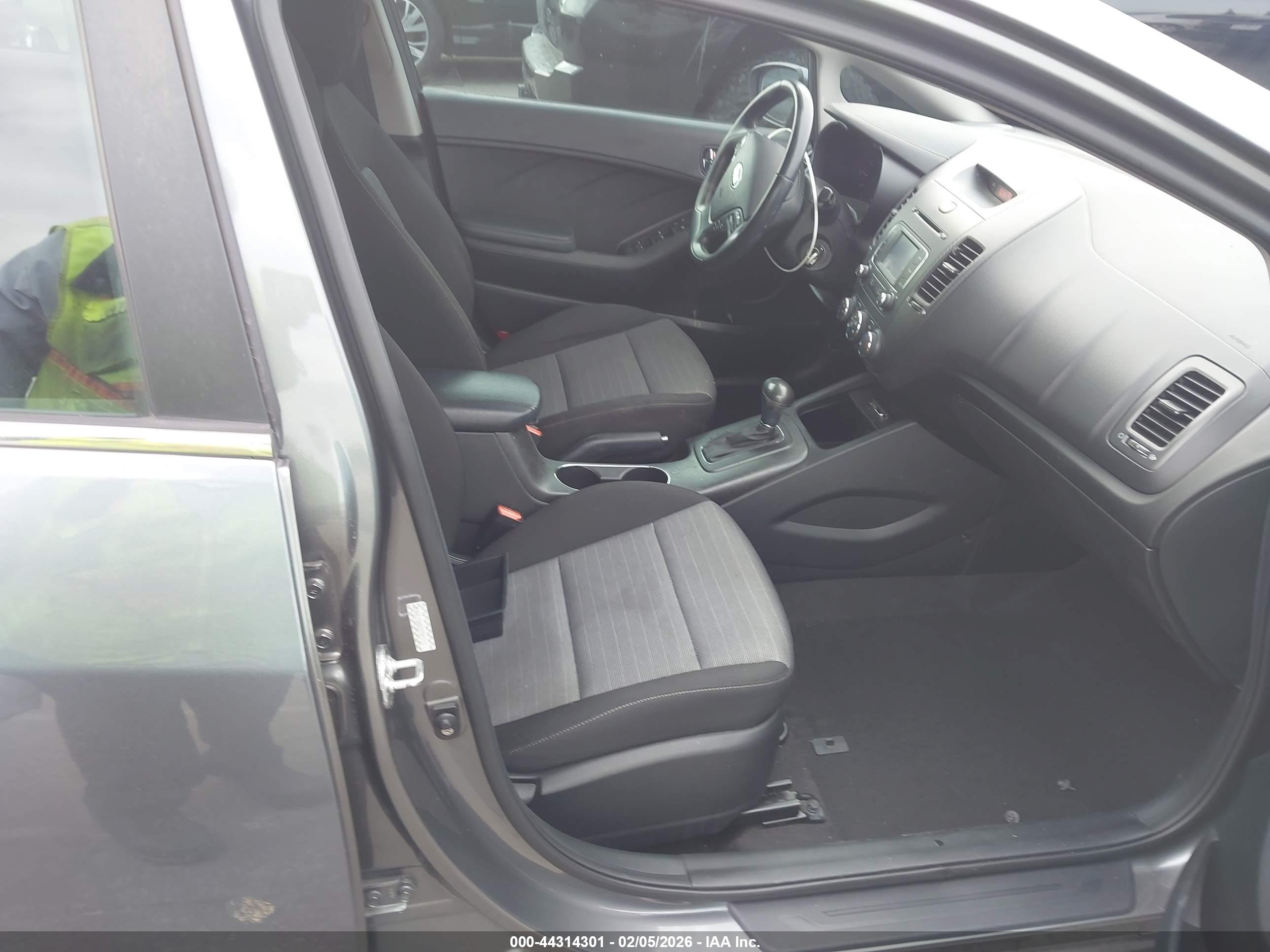 KIA FORTE image 5