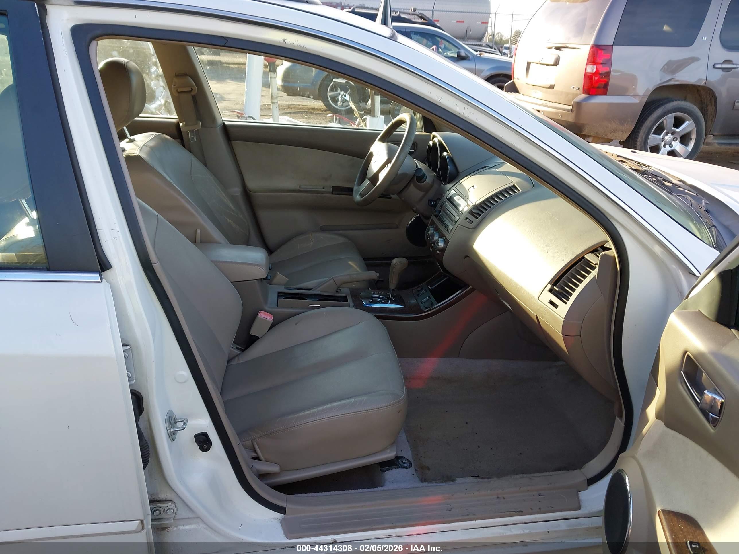 NISSAN ALTIMA image 5