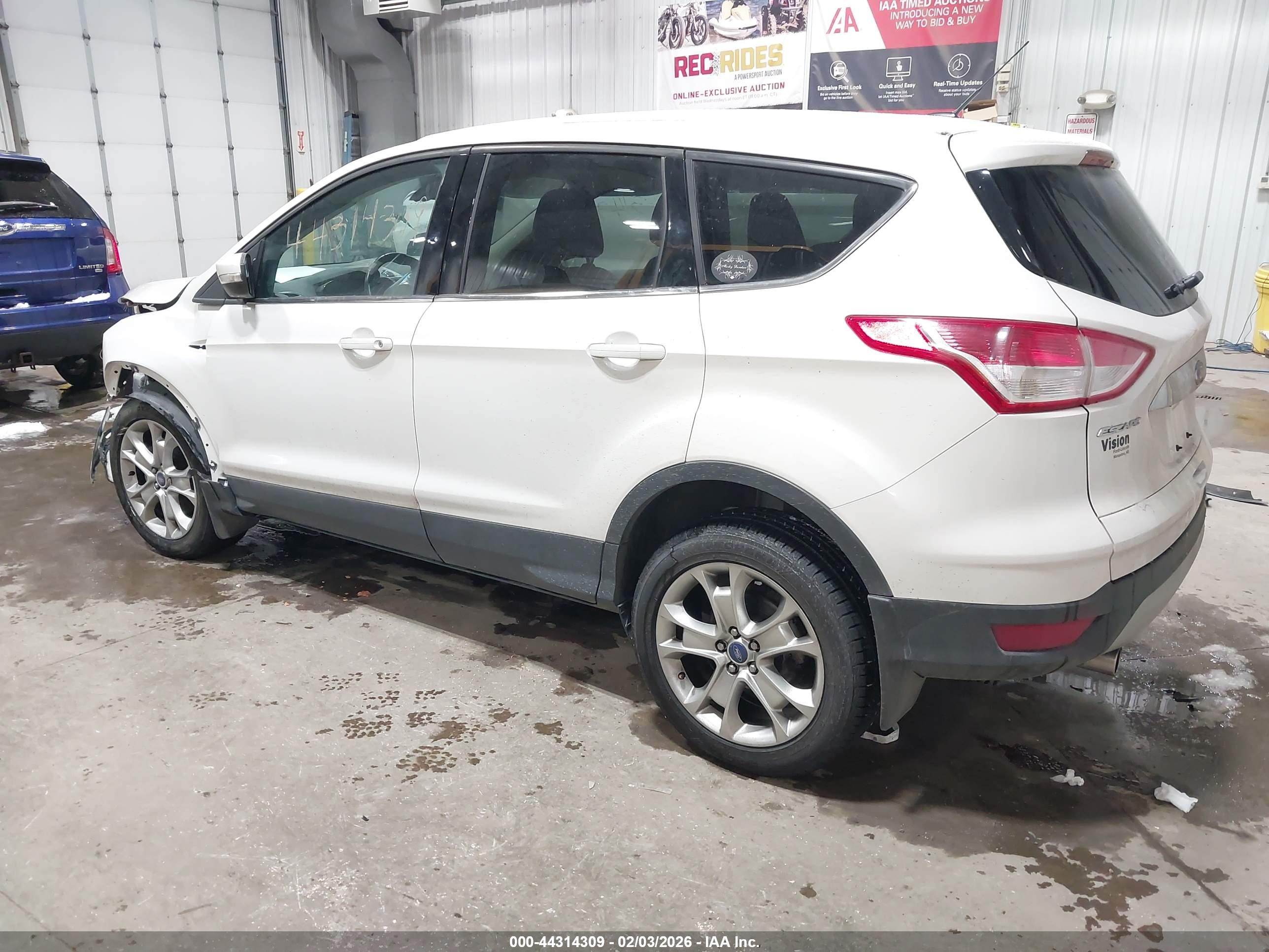 FORD ESCAPE image 3