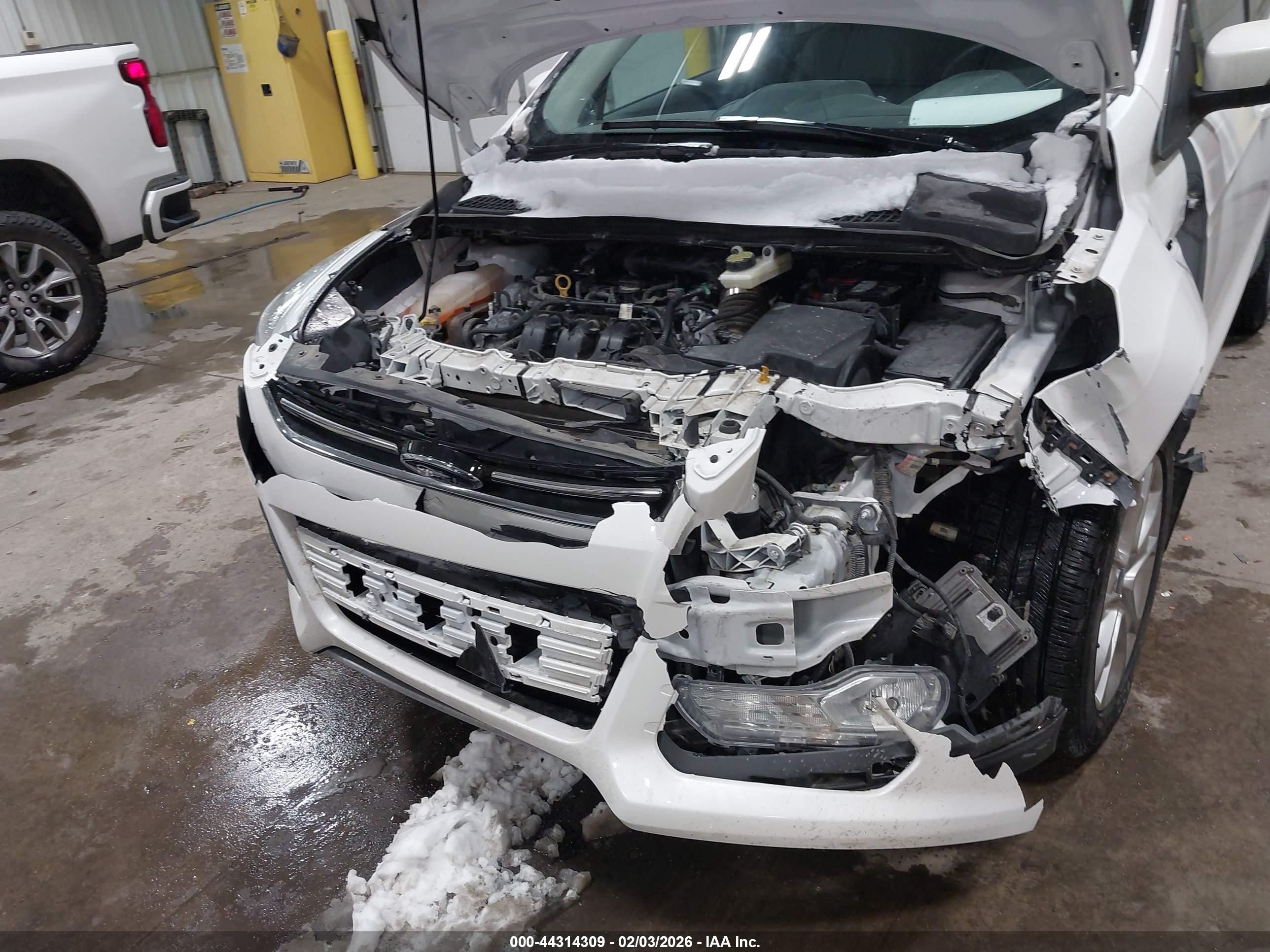 FORD ESCAPE image 6