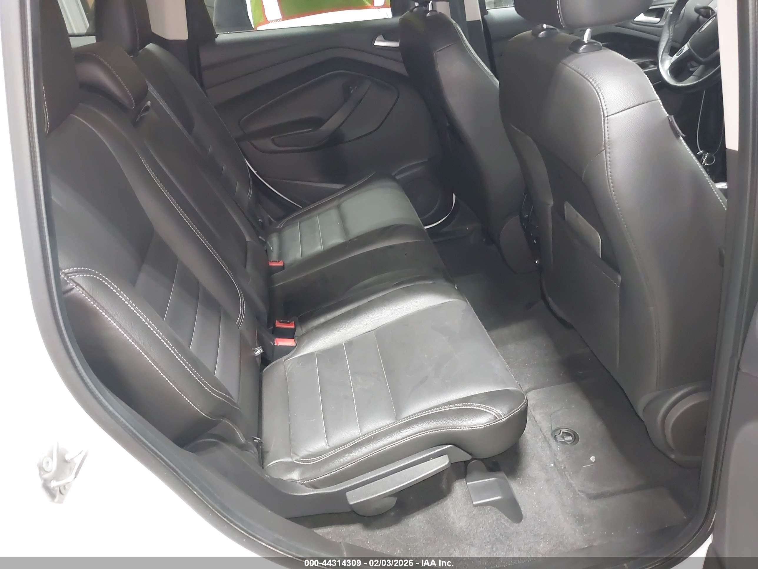 FORD ESCAPE image 8