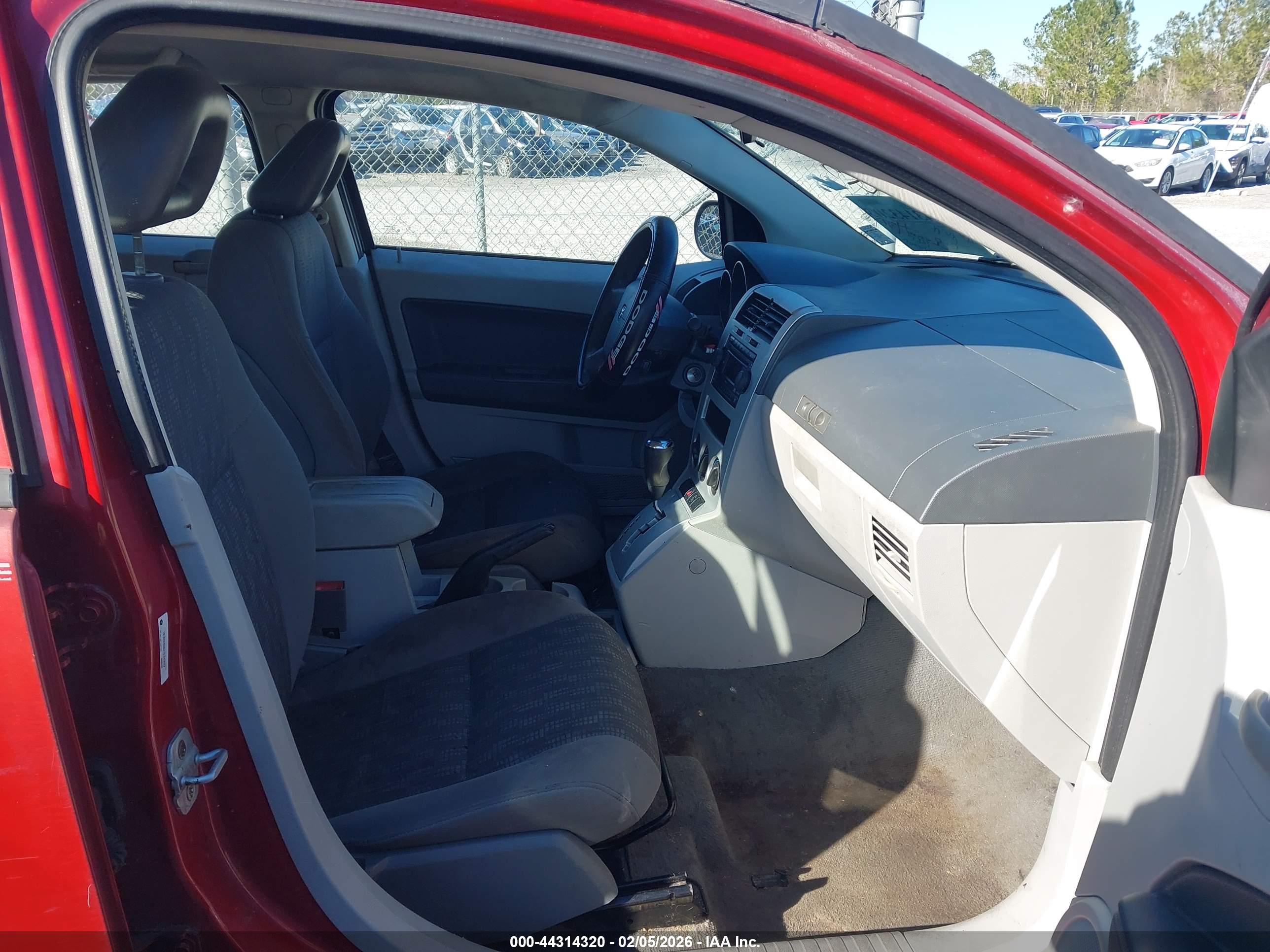 DODGE CALIBER image 5