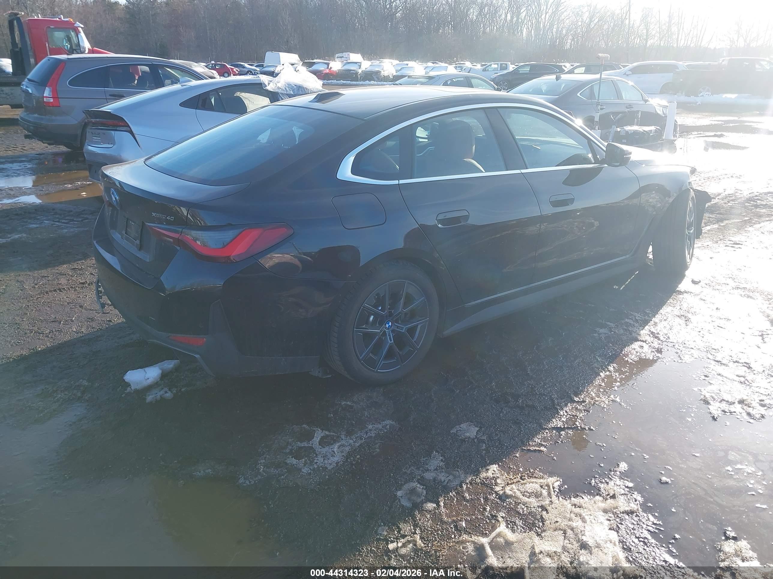 BMW I4 image 4