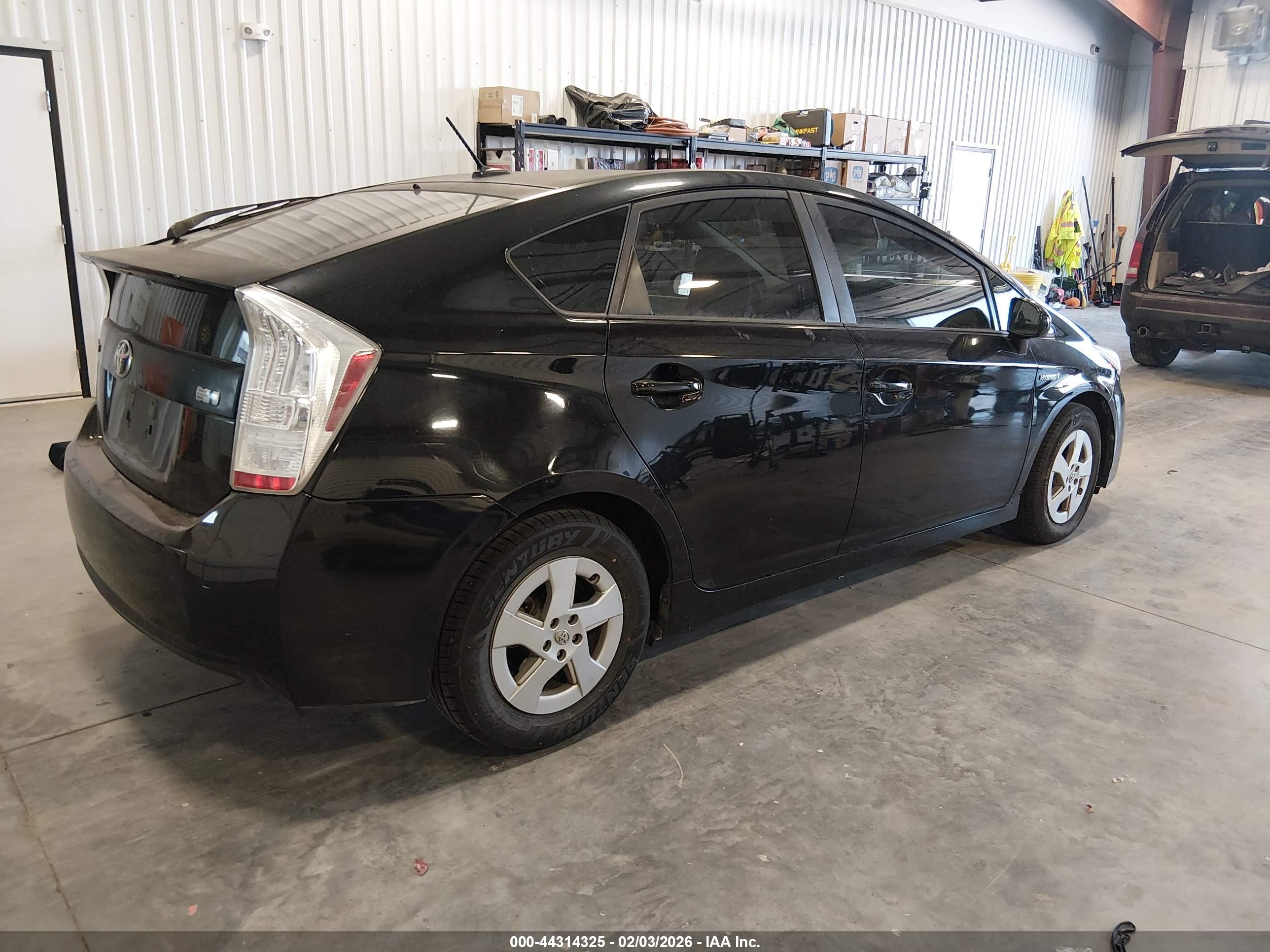 TOYOTA PRIUS image 4