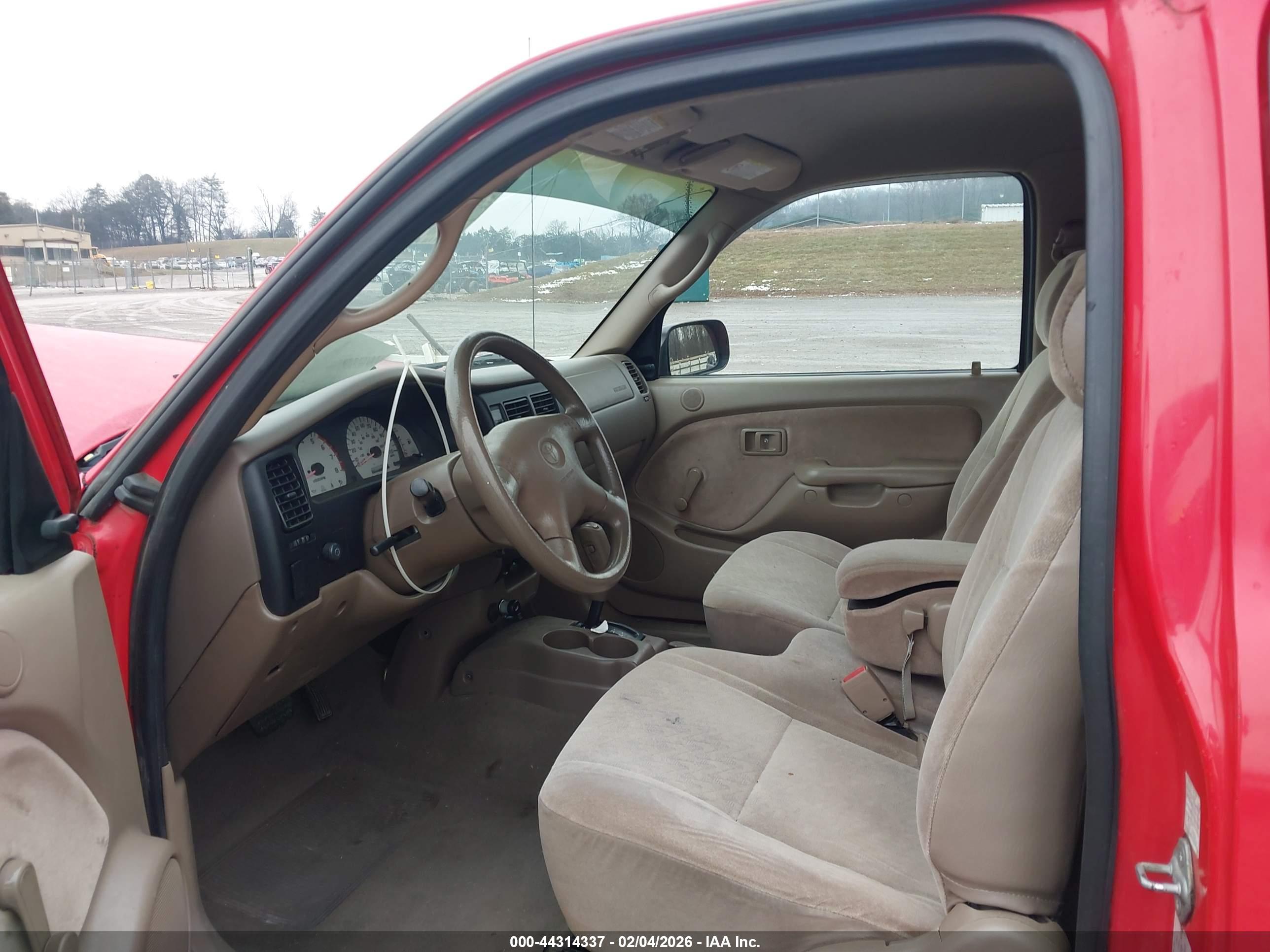 TOYOTA TACOMA image 5