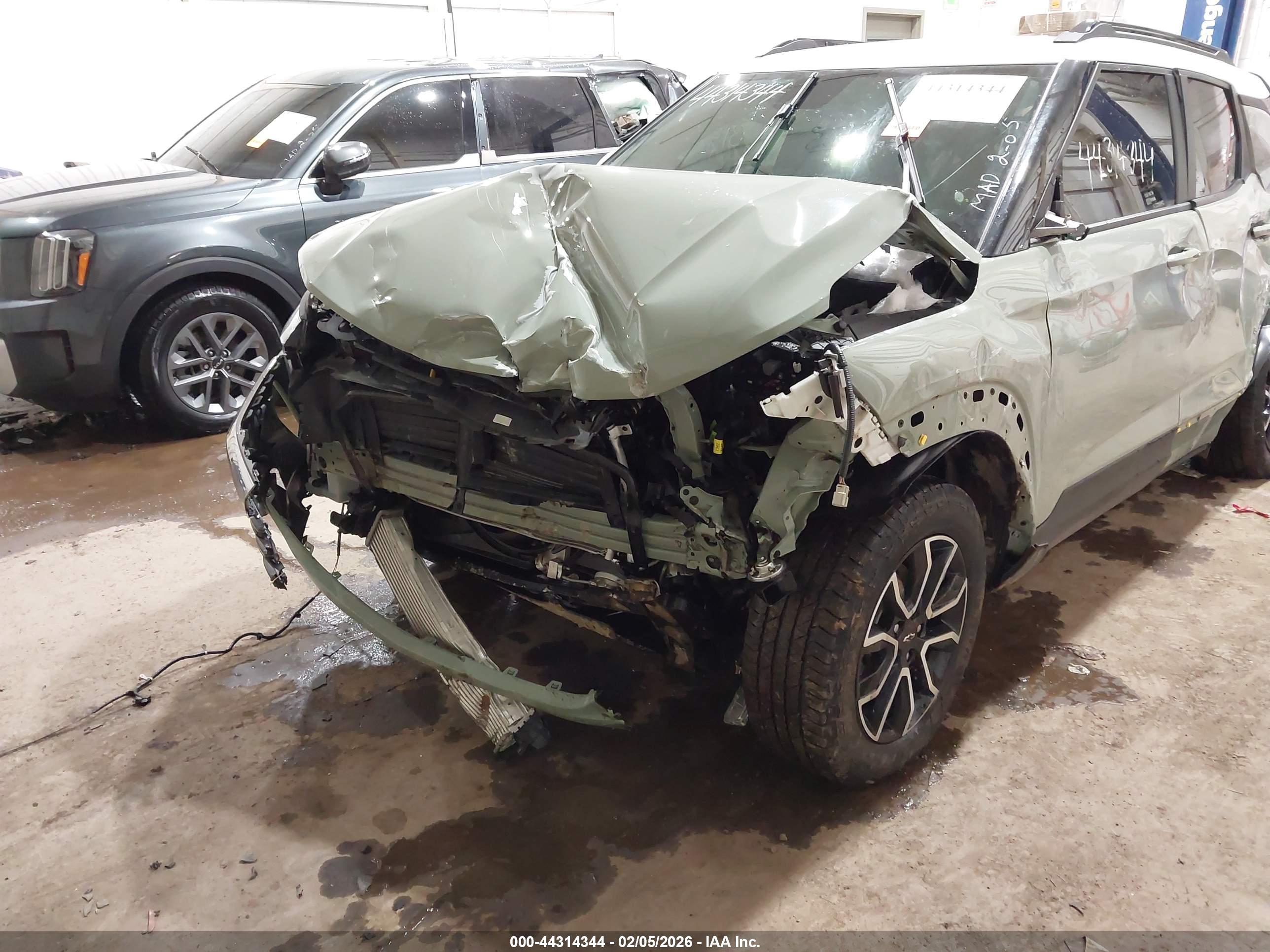 CHEVROLET TRAILBLAZER image 6