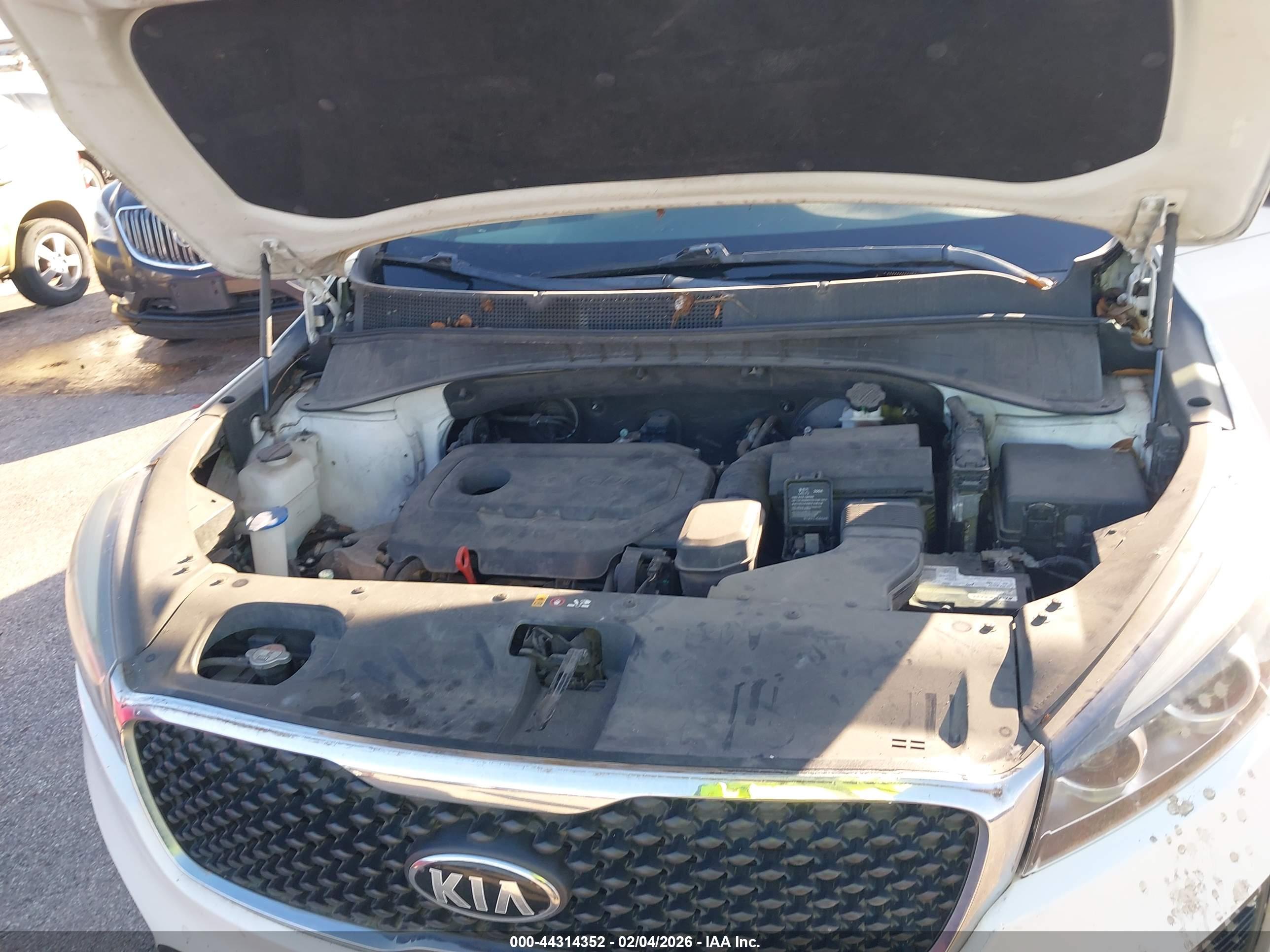 KIA SORENTO image 10