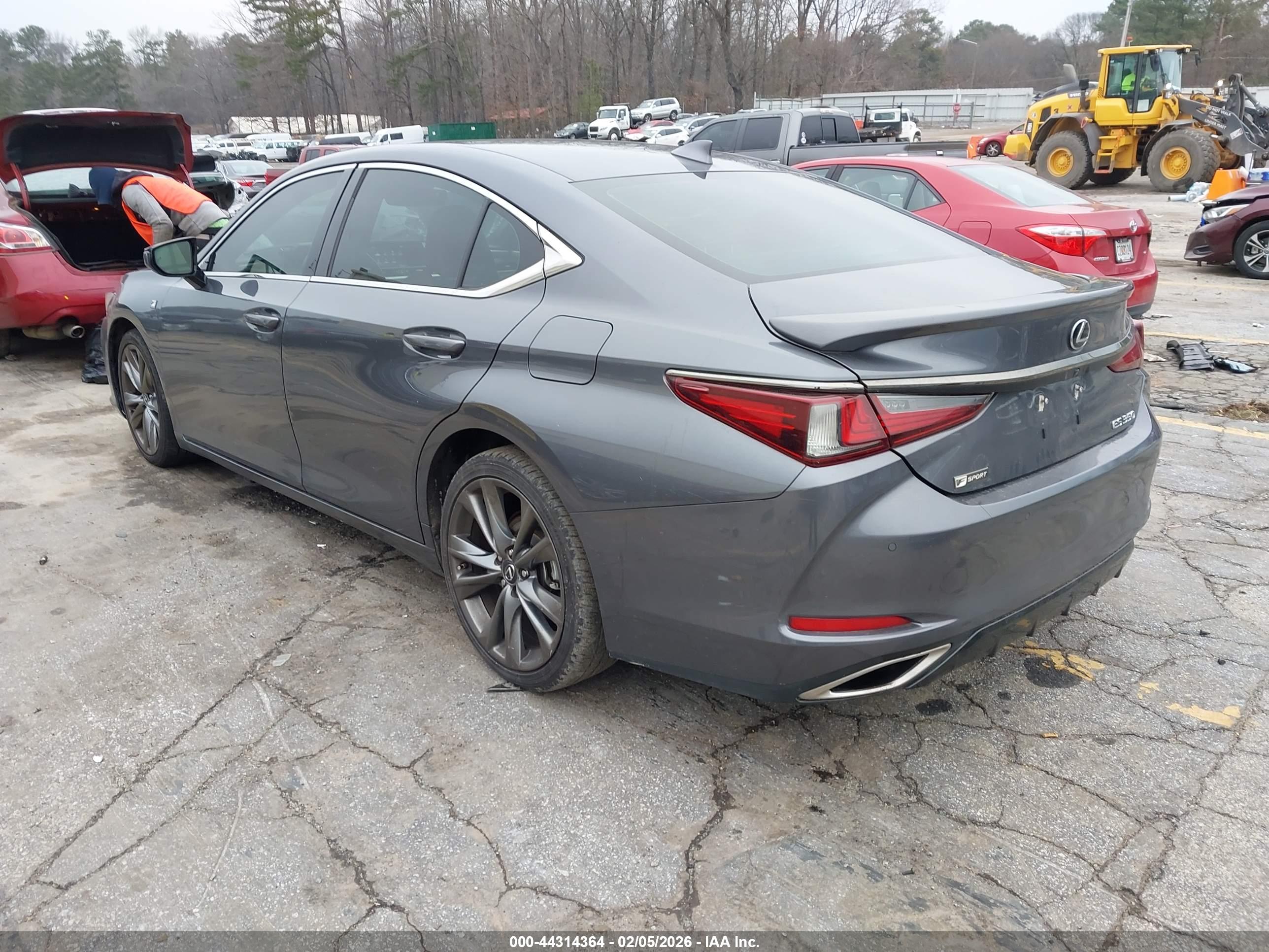 LEXUS ES image 3