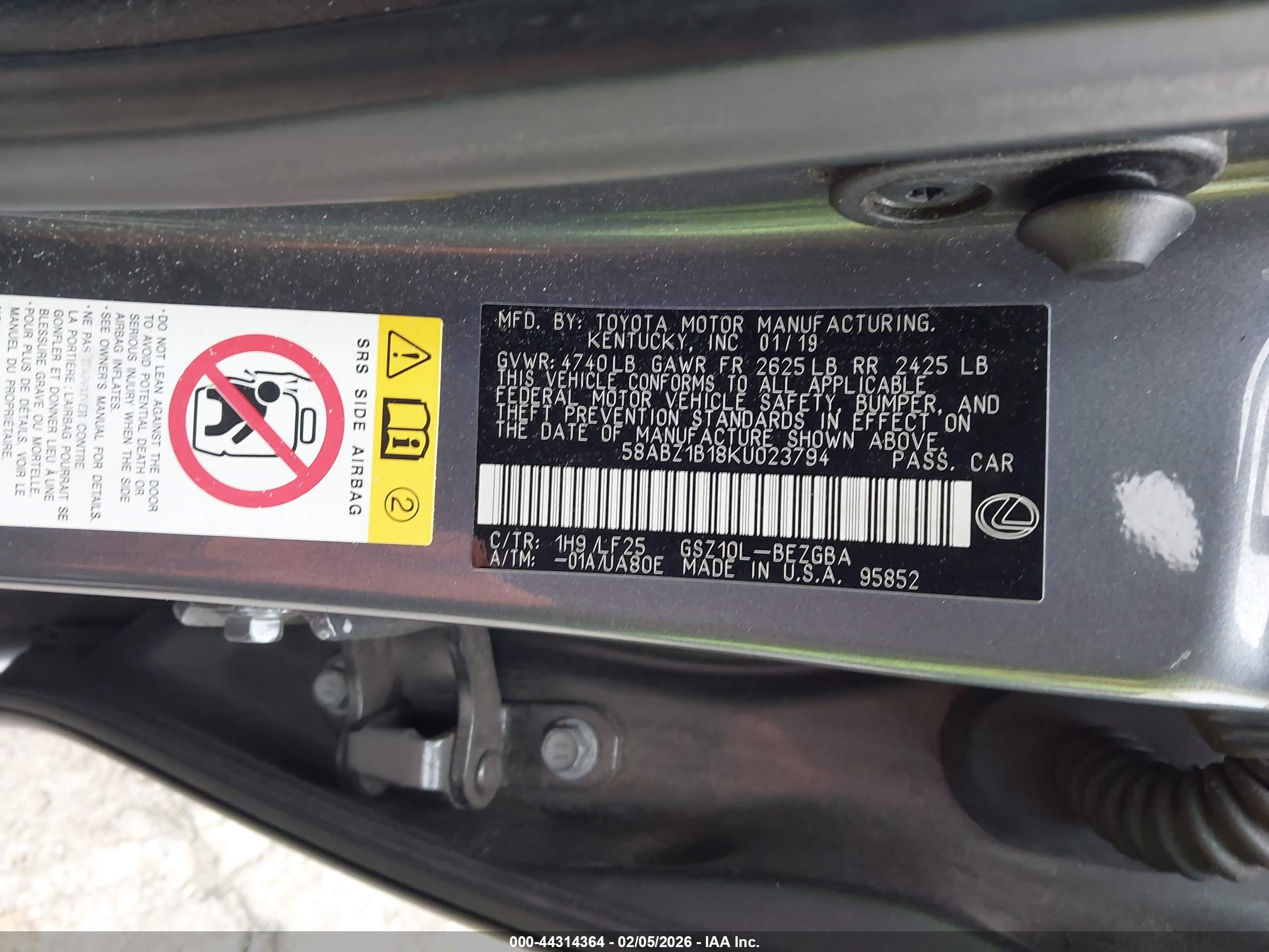 LEXUS ES image 9
