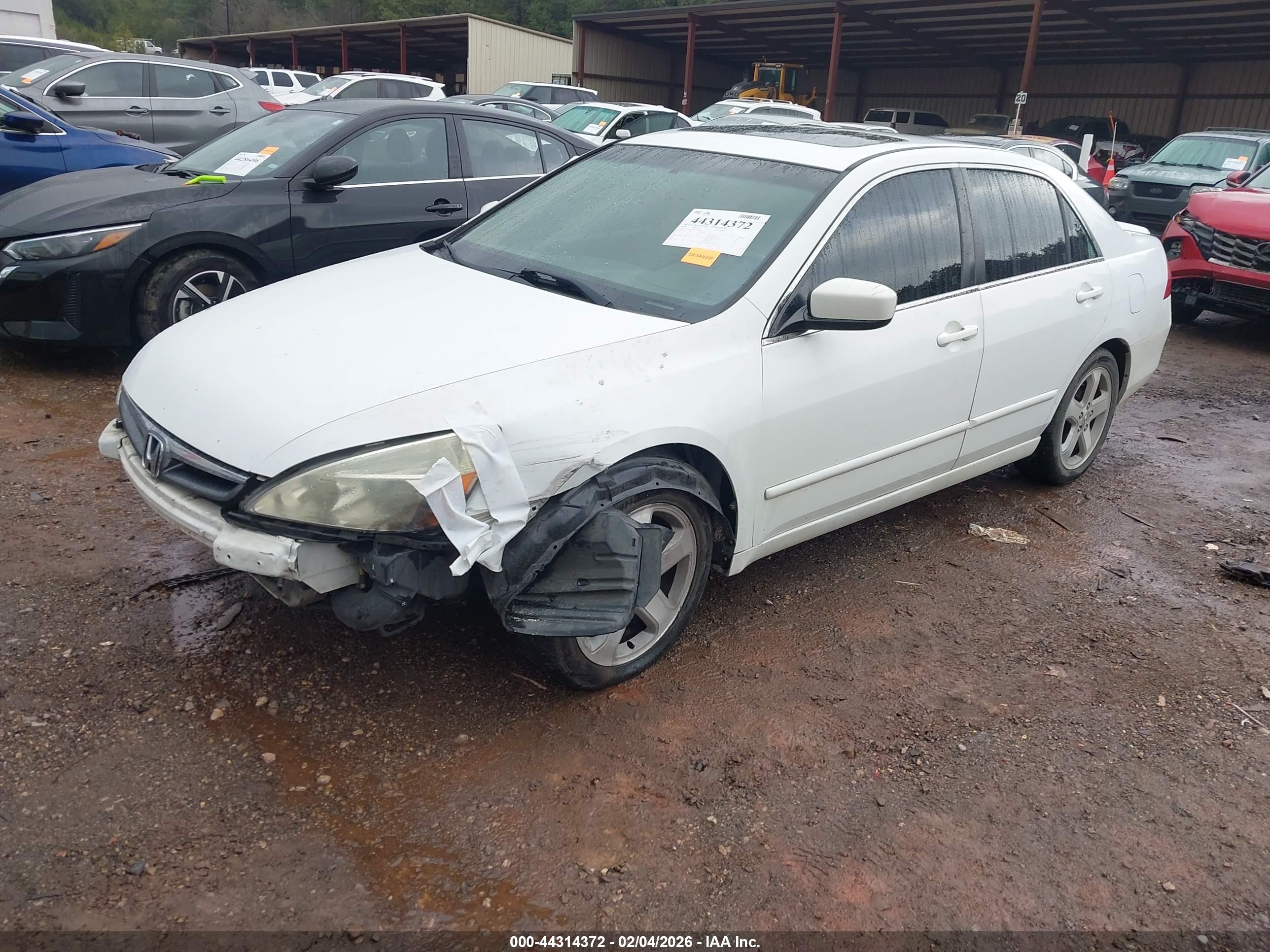HONDA ACCORD image 2