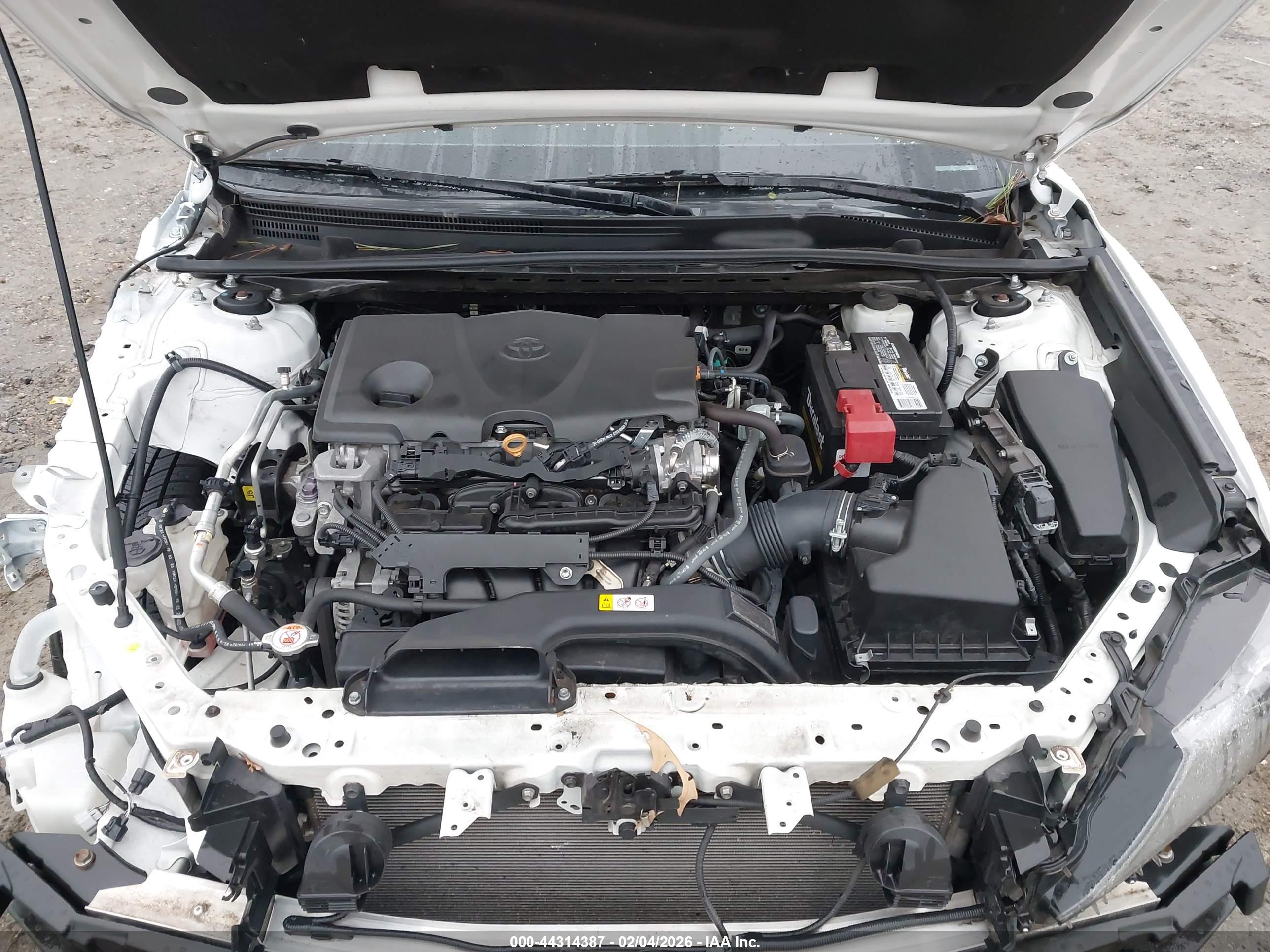 TOYOTA CAMRY image 10