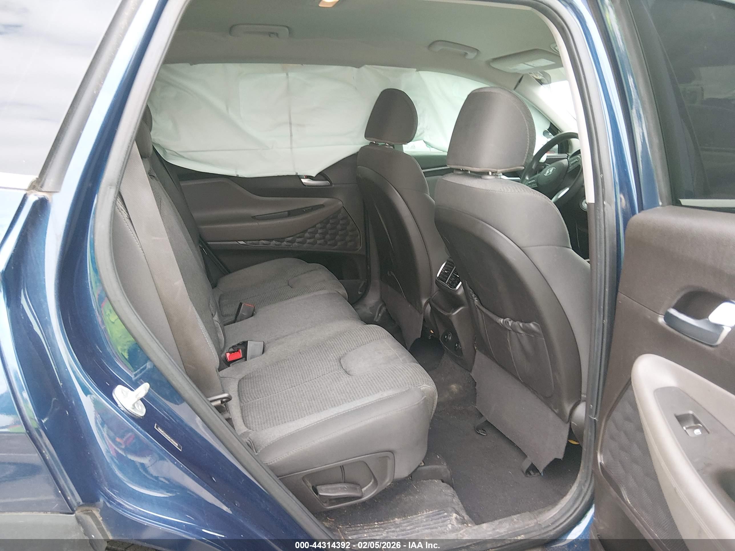 HYUNDAI SANTA image 8